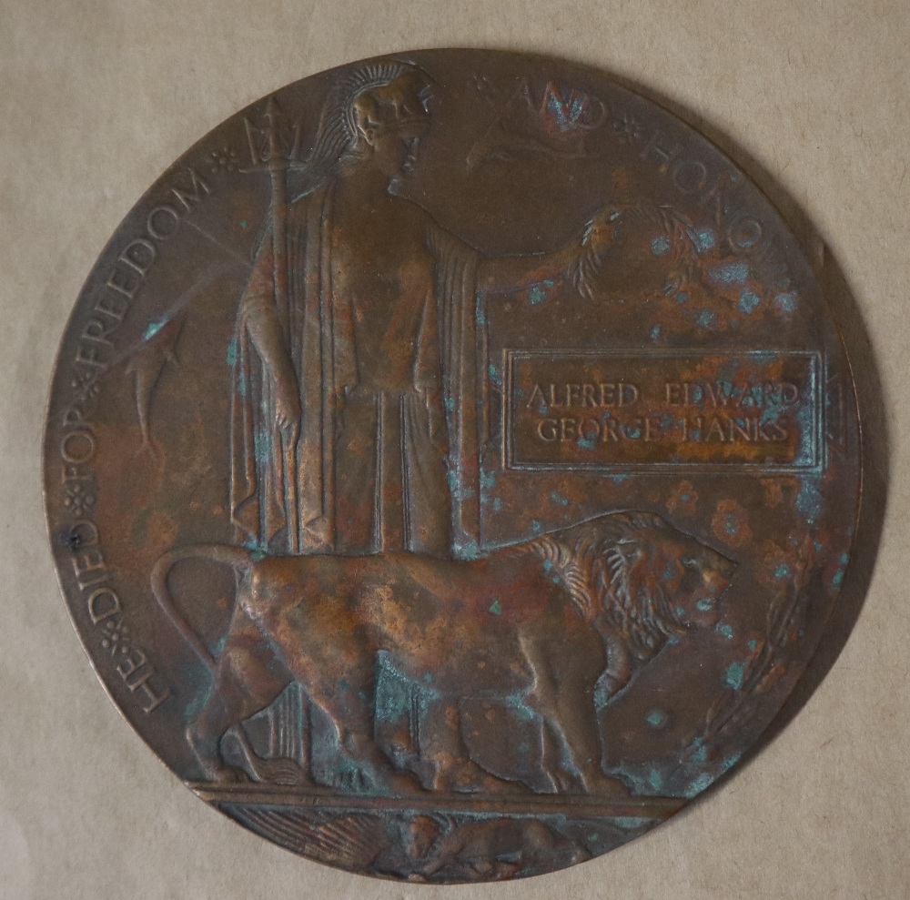 A World War I bronze Memorial plaque (Dead Man's Penny) issued to Alfred Edward George Hanks, - Image 5 of 6