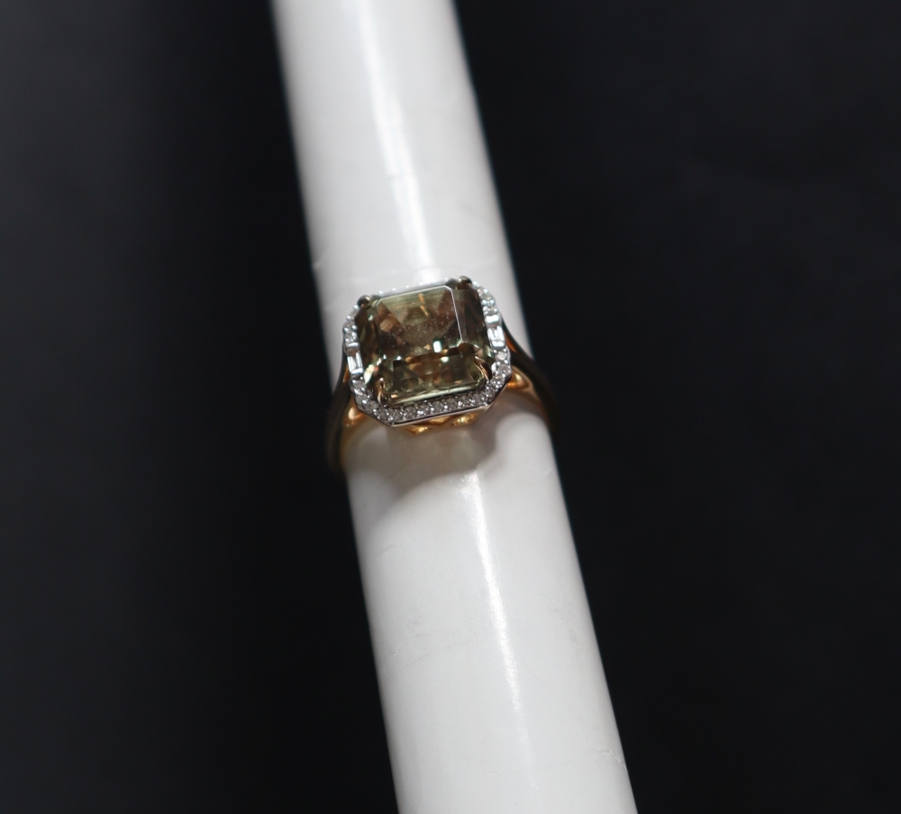 Gemporia - An 18ct yellow gold Asscher cut Csarite and diamond Lorique ring, set with a central 5. - Image 2 of 6