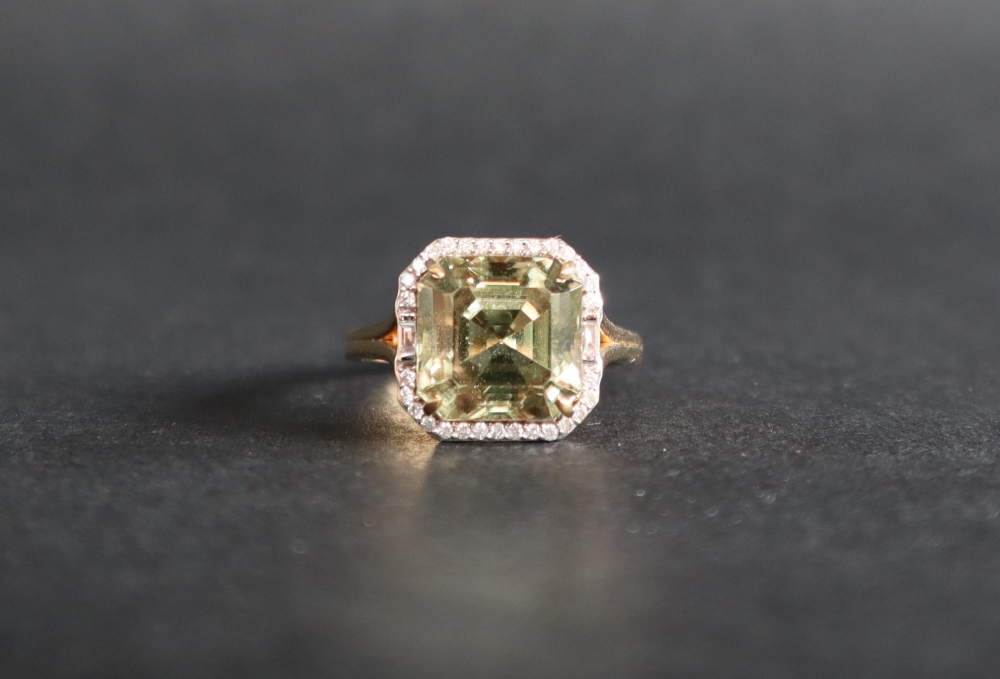 Gemporia - An 18ct yellow gold Asscher cut Csarite and diamond Lorique ring, set with a central 5. - Image 3 of 6