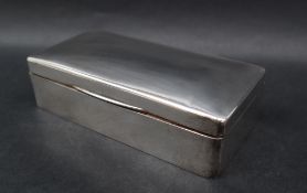 A George V silver cigarette box of rectangular form, London, 1921, 18 x 8.