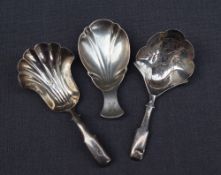 A Victorian silver fiddle pattern caddy spoon, with a shell shaped bowl, Birmingham,