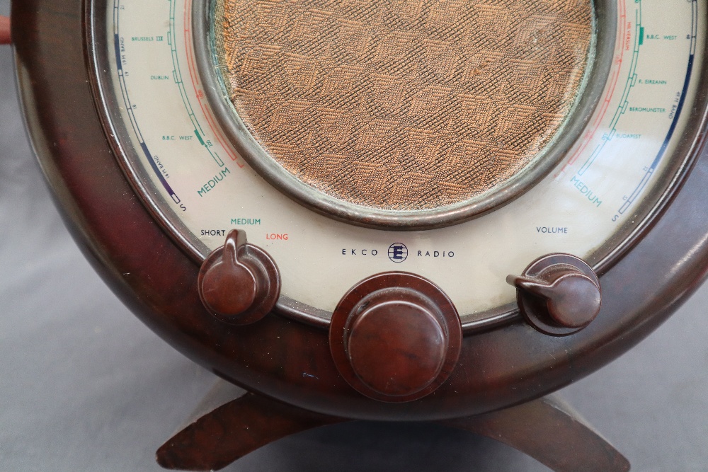 An Ekco type A22 radio with a circular bakelite case with three dials, - Image 7 of 8