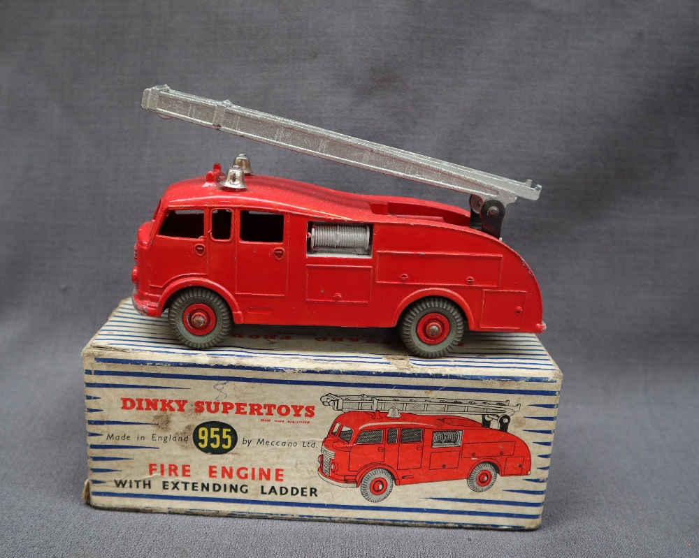 Dinky Supertoys 660 Tank Transporter with green body and trailer, in original box, - Image 3 of 5