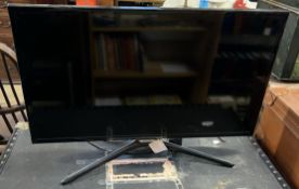 A Samsung 32" flat screen television, model UE32F5500AK (Sold as seen,