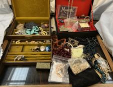 Assorted costume jewellery including, brooches, necklaces,