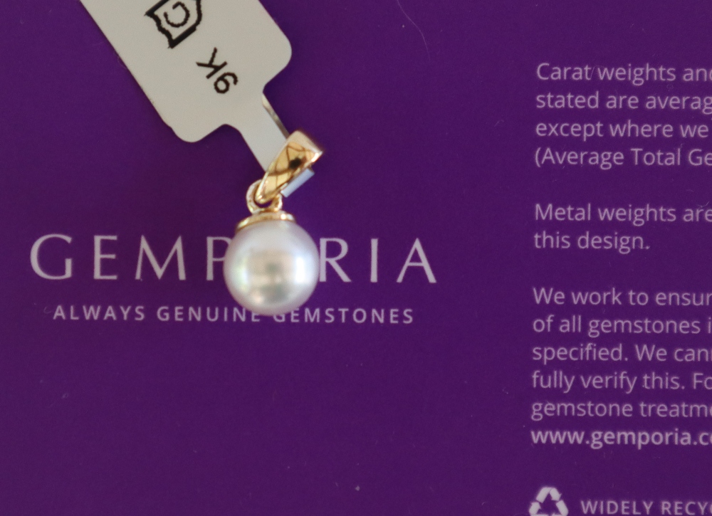 Gemporia - A 9ct gold cultured pearl pendant,