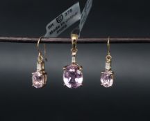 Gemporia - A 9ct gold Tomas Rae kolum kunzite and white zircon pendant,