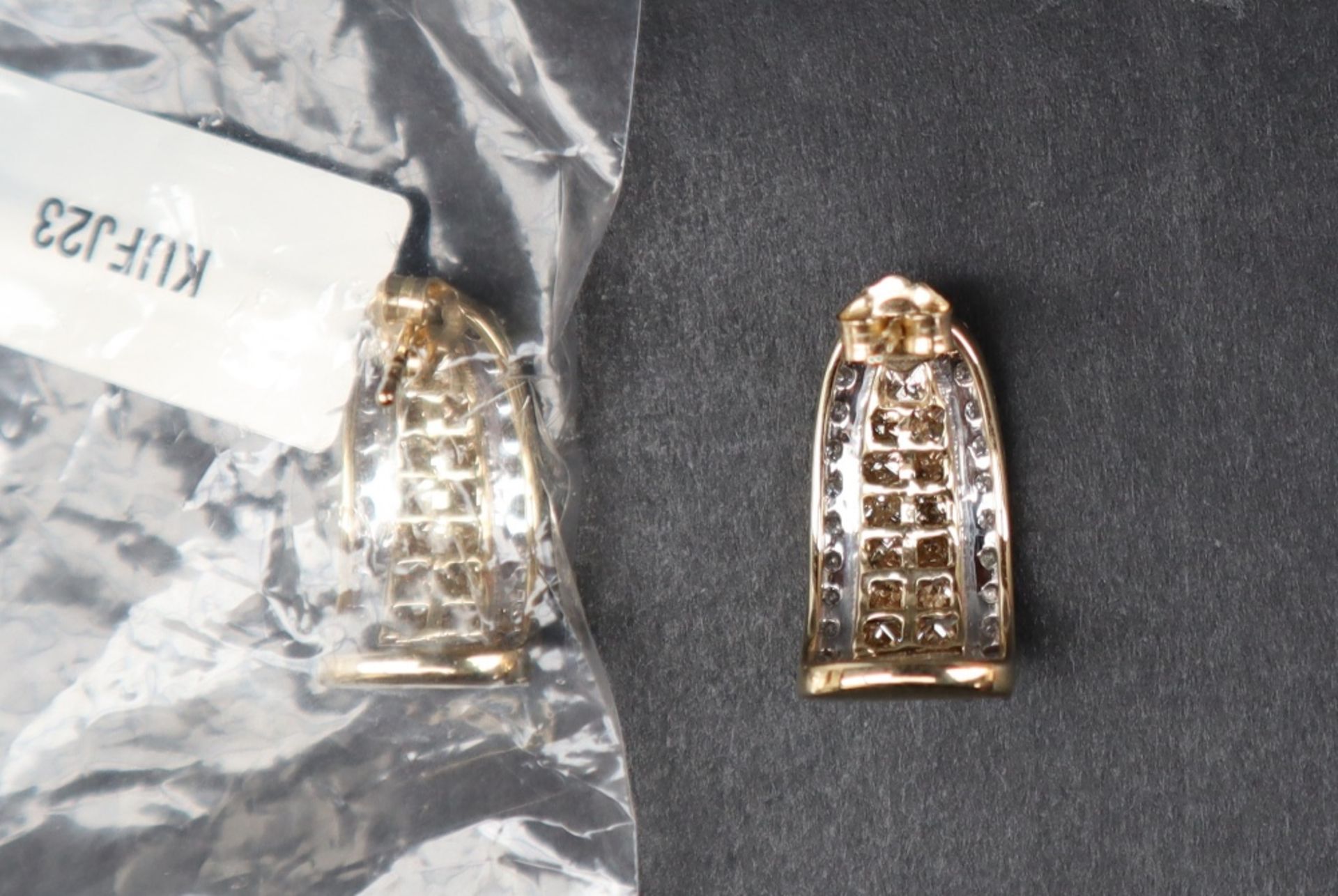 Gemporia - A pair of 9ct gold Tomas Rae diamond earrings, - Image 5 of 6