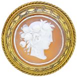 NO RESERVE, VICTORIAN CAMEO BROOCH