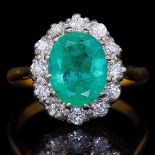 NO RESERVE, EMERALD AND DIAMOND CLUSTER RING