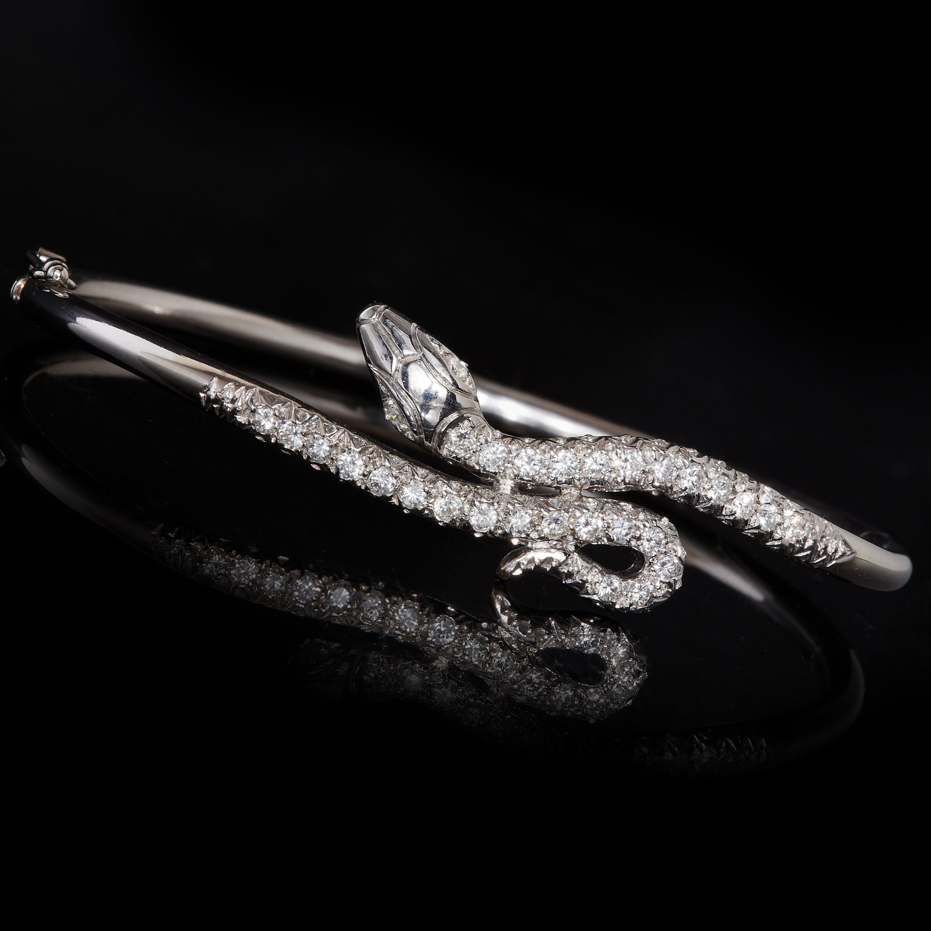 DIAMOND SNAKE HINGED BANGLE