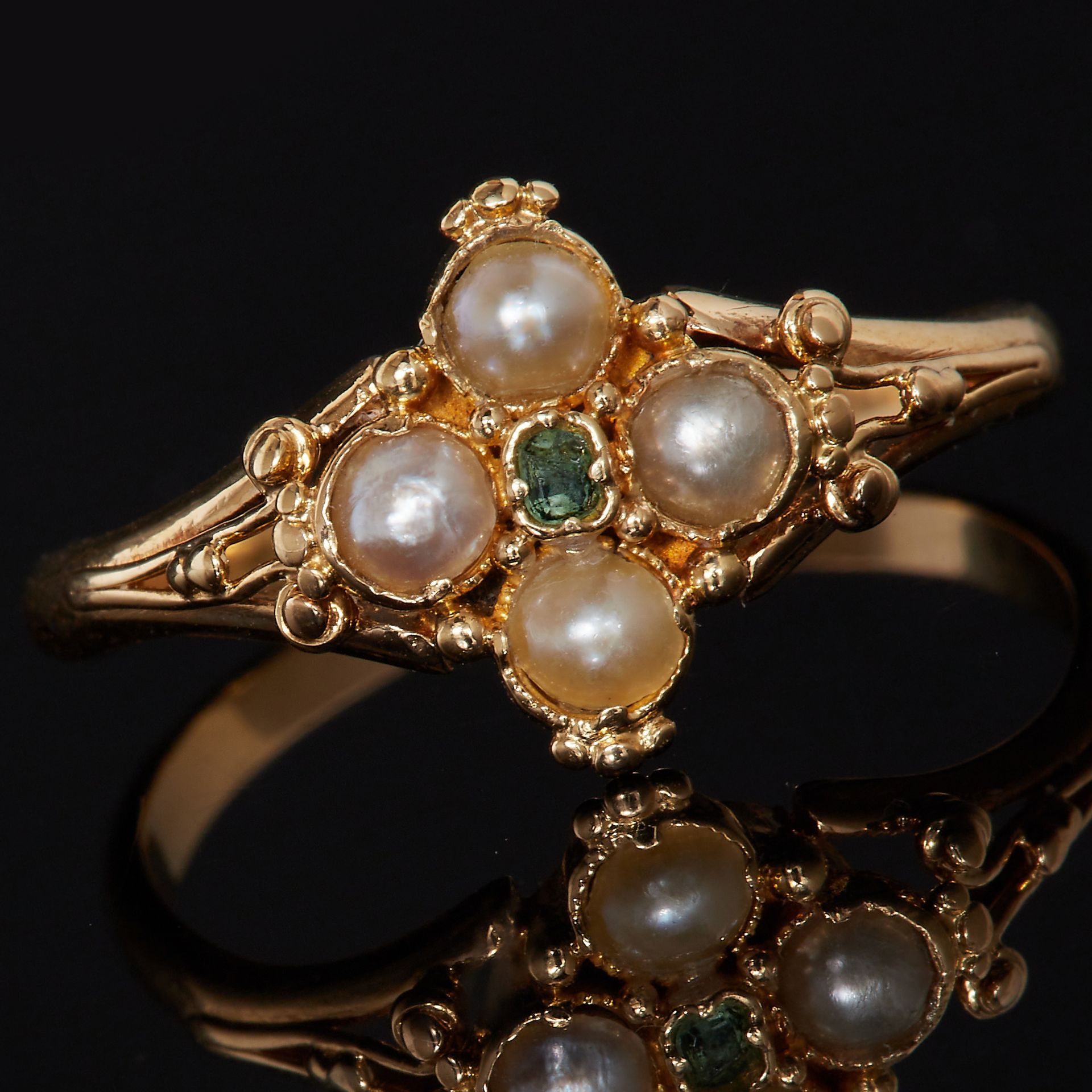 ANTIQUE PEARL RING