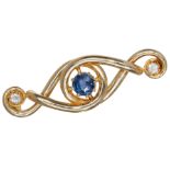 SAPPHIRE AND DIAMOND BROOCH