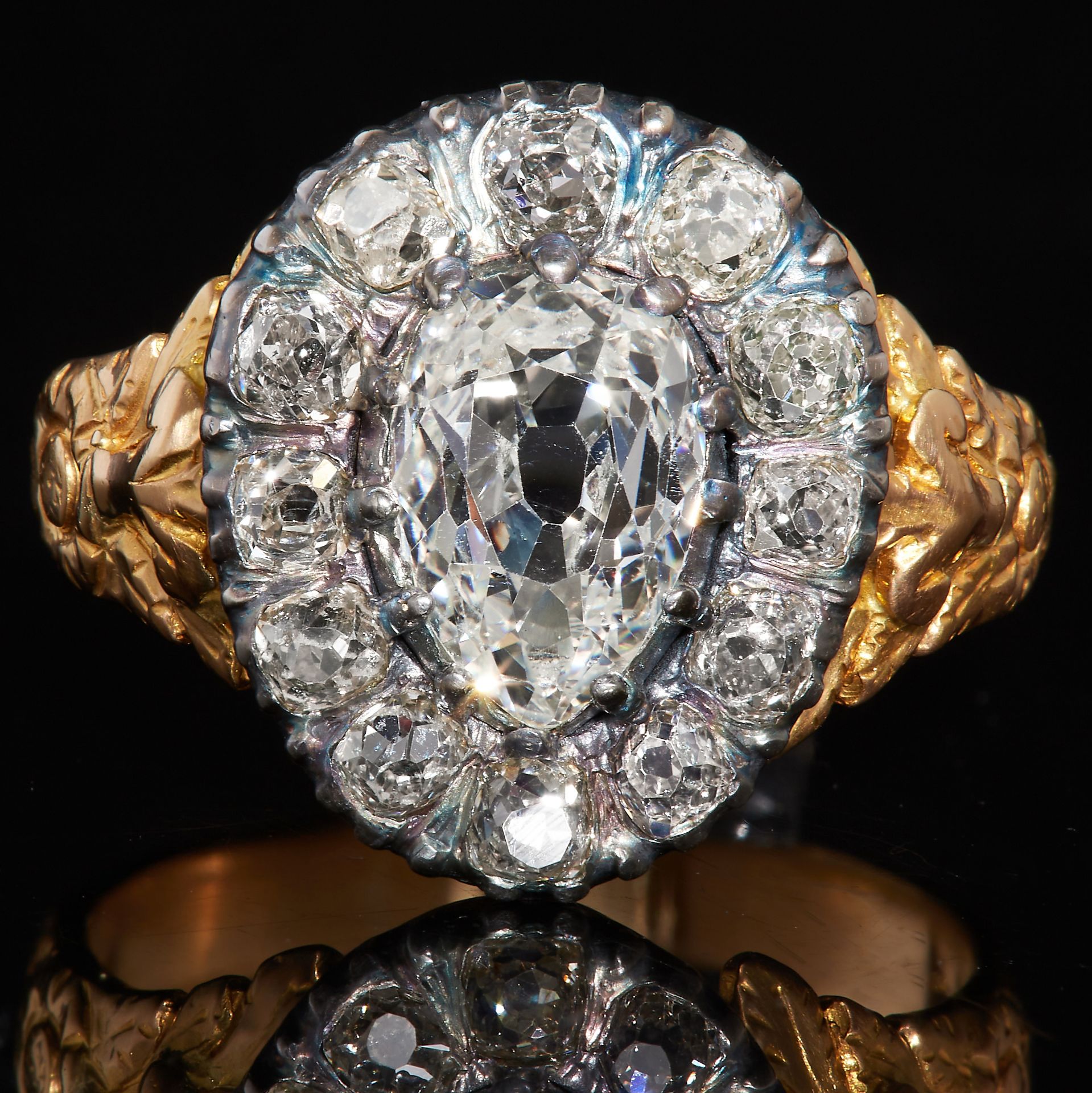 ANTIQUE DIAMOND CLUSTER RING