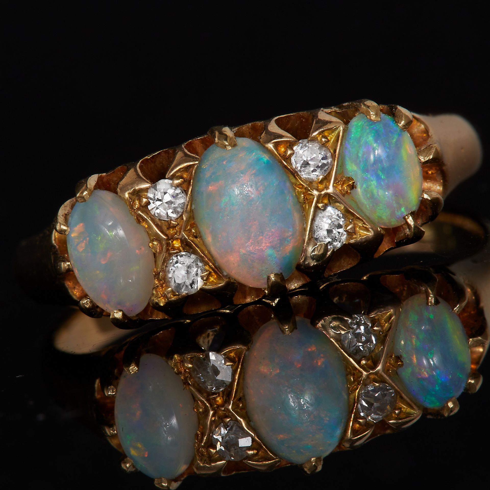 EDWARDIAN 18 CT GOLD OPAL AND DIAMOND RING