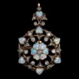 VICTORIAN OPAL AND DIAMOND PENDANT/BROOCH