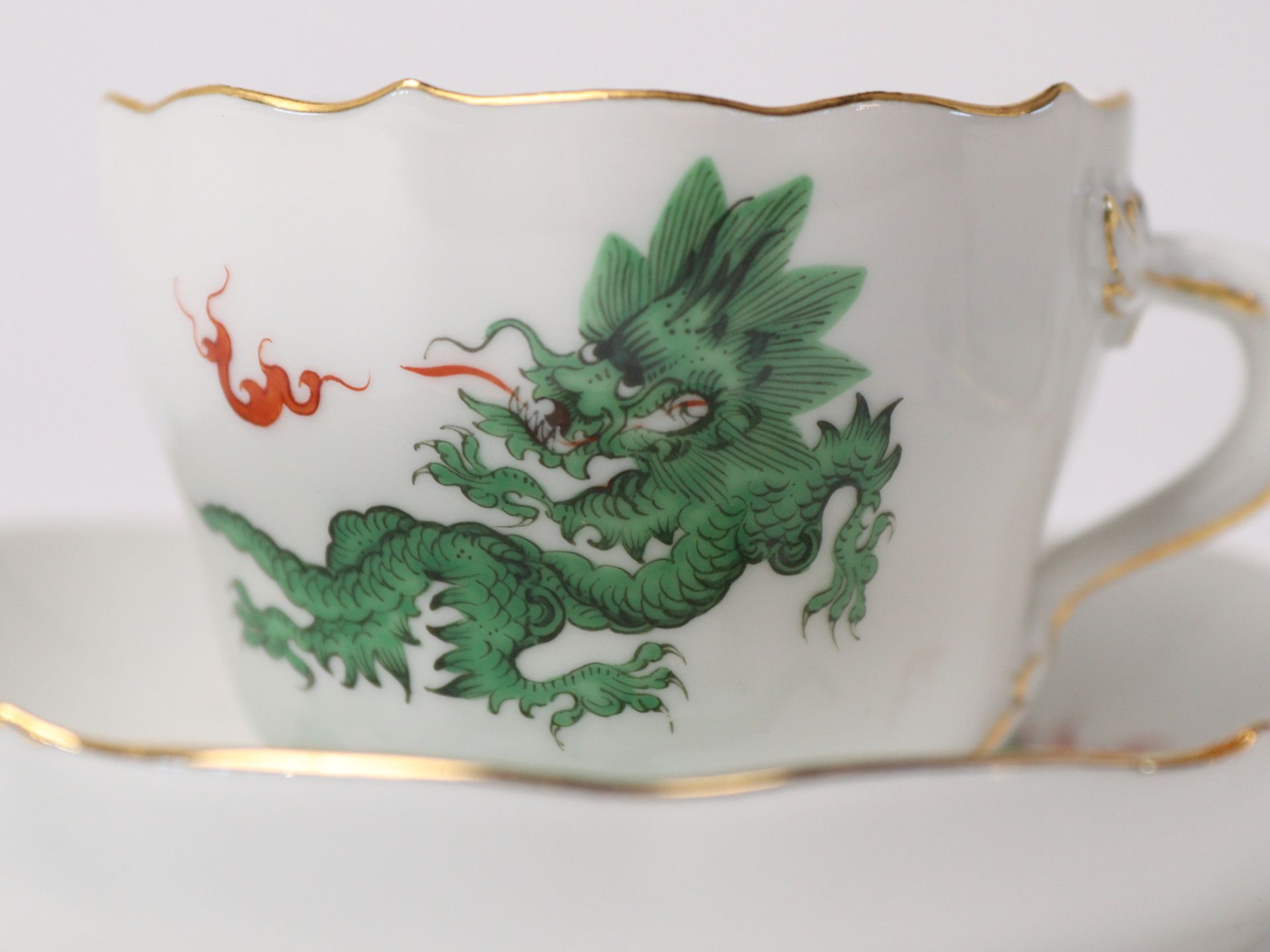 Meissen - "Grüner Ming-Drache" zwei Mokkatassen mit UT - Bild 2 aus 6