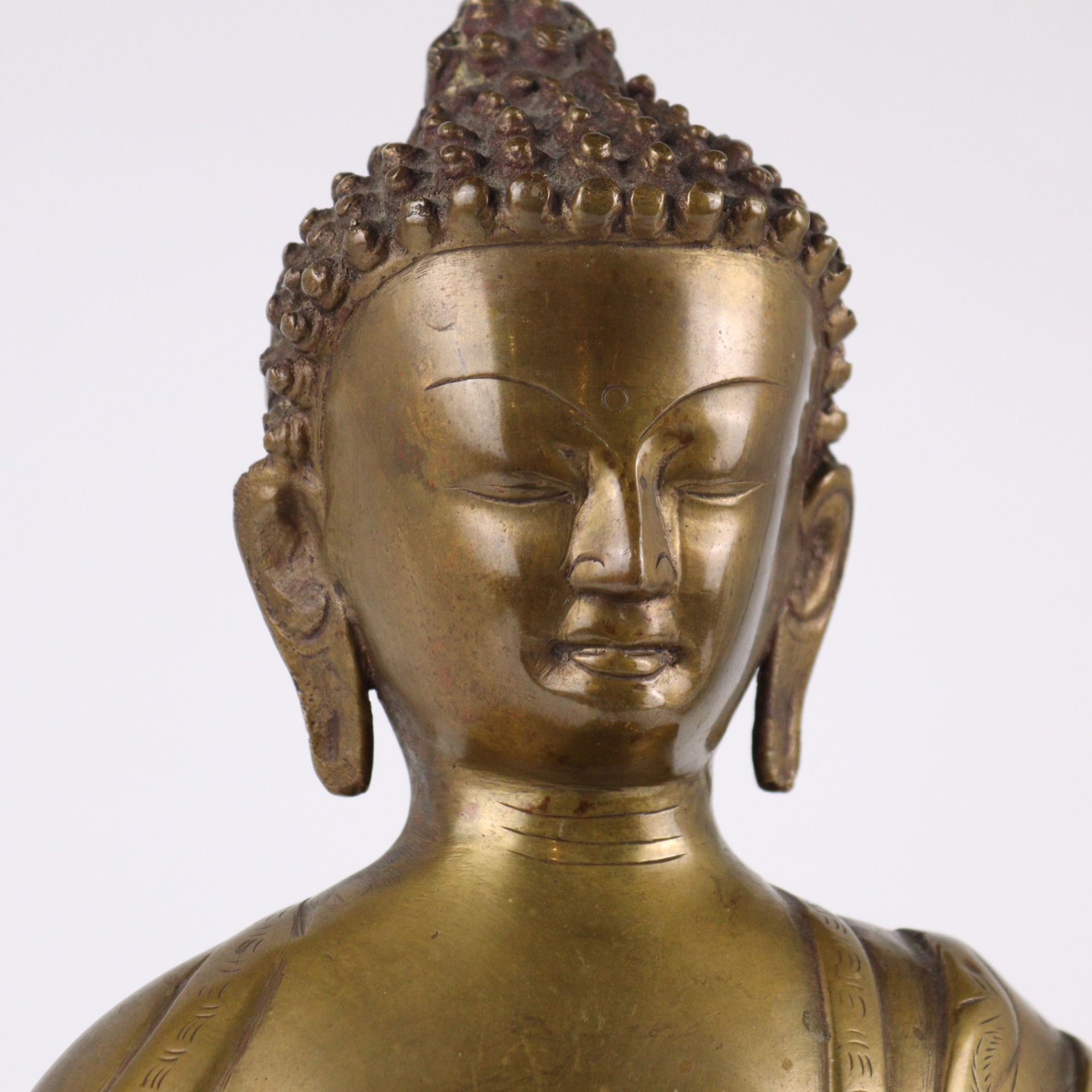 Buddha - Figur - Bild 2 aus 5