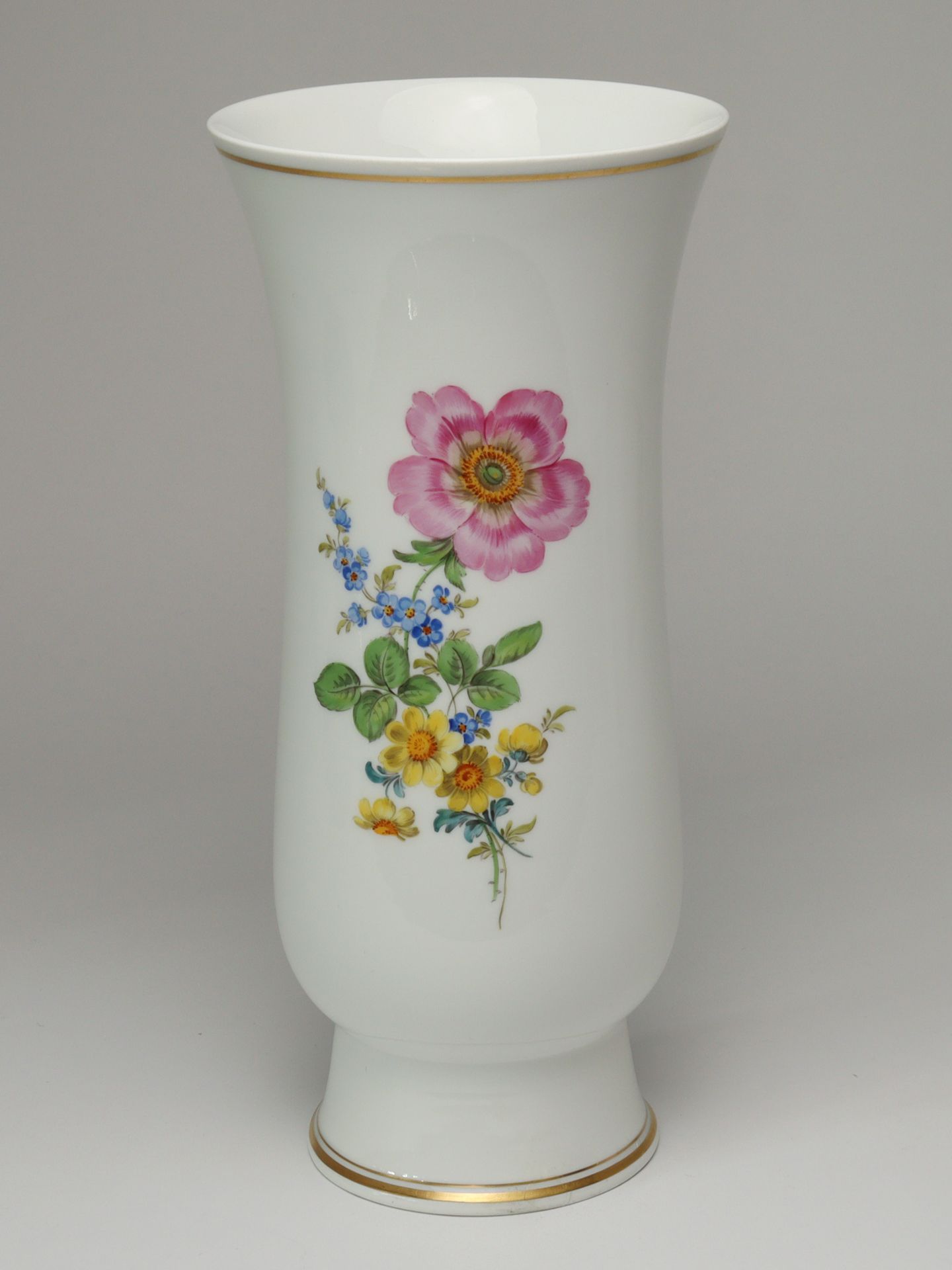 Meissen - "Deutsche Blume" Vase