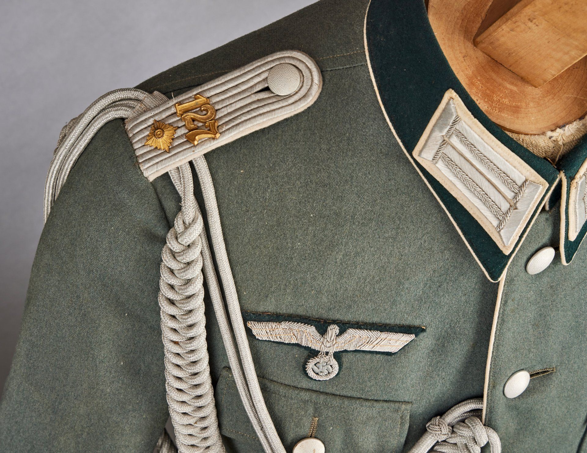 Infanterie : Uniformfigurine für einen Oberleutnant des Infanterie - Regiments 127 - Bild 2 aus 3