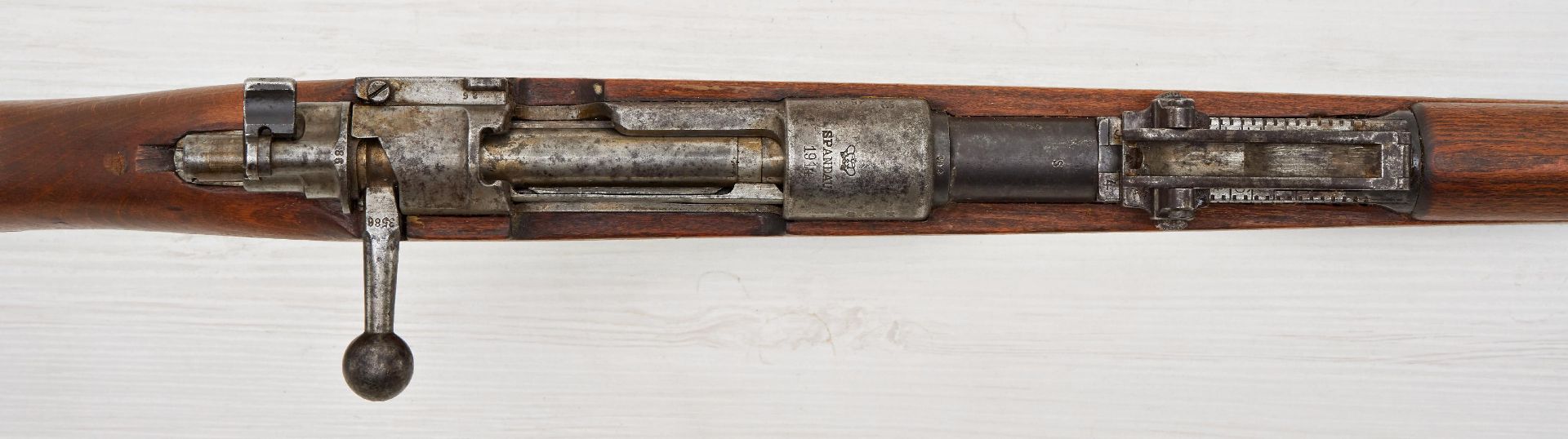 Erlaubnispflichtige Waffen : Gewehr 98 der Firma SPANDAU aus dem Jahre 1914 mit Visiersockel für... - Bild 2 aus 3