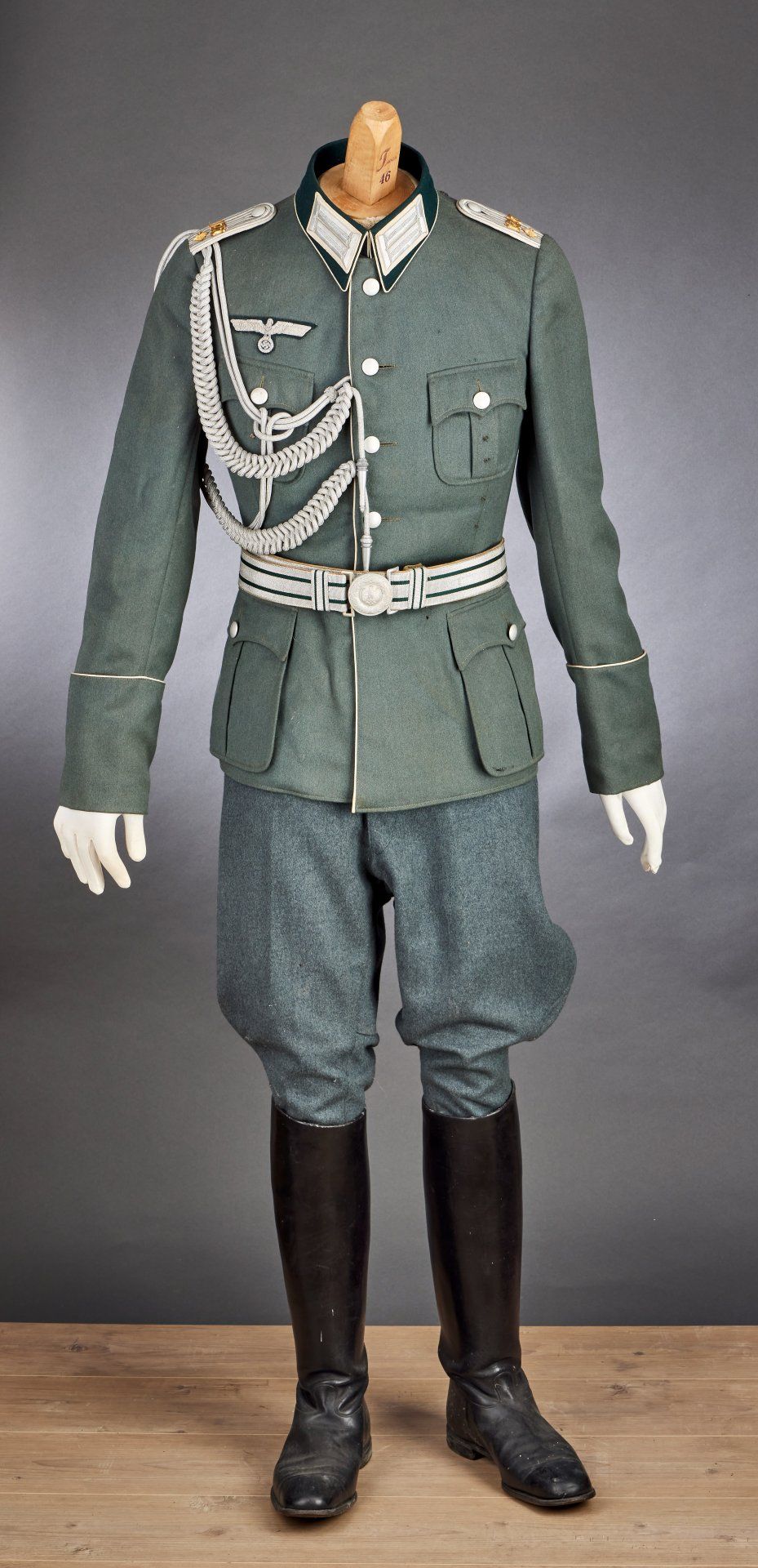 Infanterie : Uniformfigurine für einen Oberleutnant des Infanterie - Regiments 127