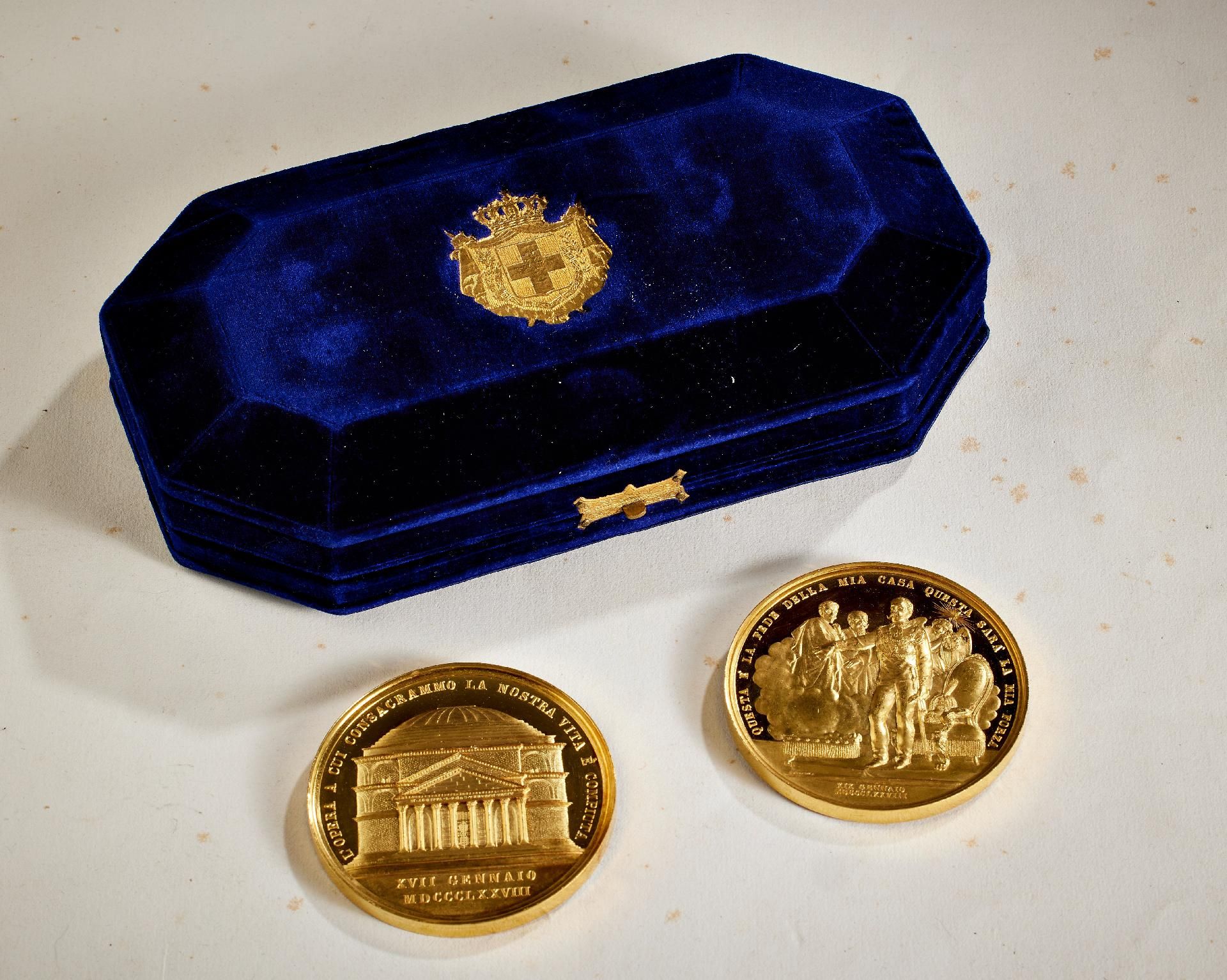 Königreich Italien - Königreich Sardinien : Set von zwei schweren Goldmedaillen aus dem italieni... - Image 7 of 18