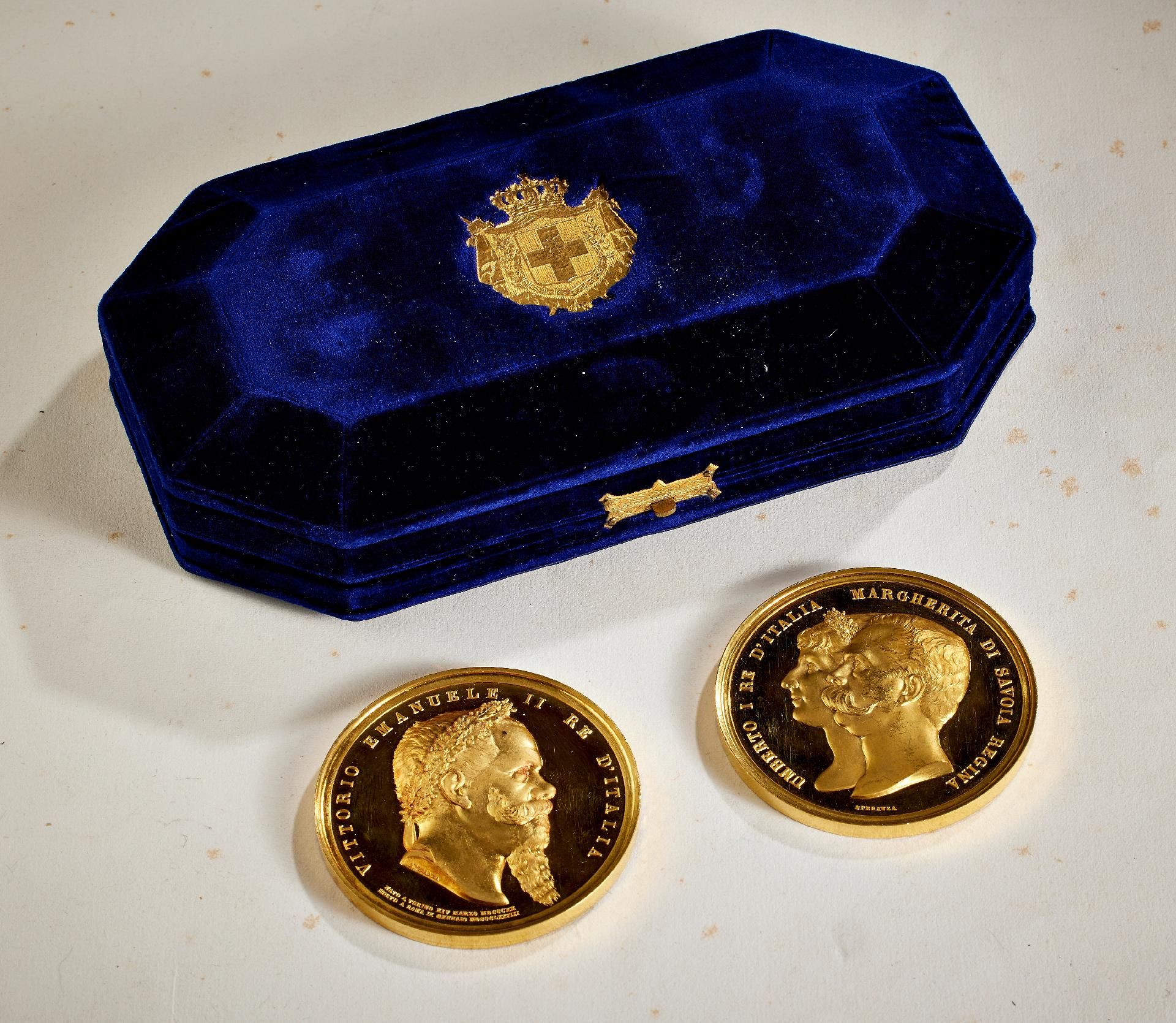 Königreich Italien - Königreich Sardinien : Set von zwei schweren Goldmedaillen aus dem italieni... - Image 8 of 18