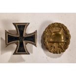 1.Weltkrieg : Eisernes Kreuz 1. Klasse 1914 und Goldenes Verwundetenabzeichen.