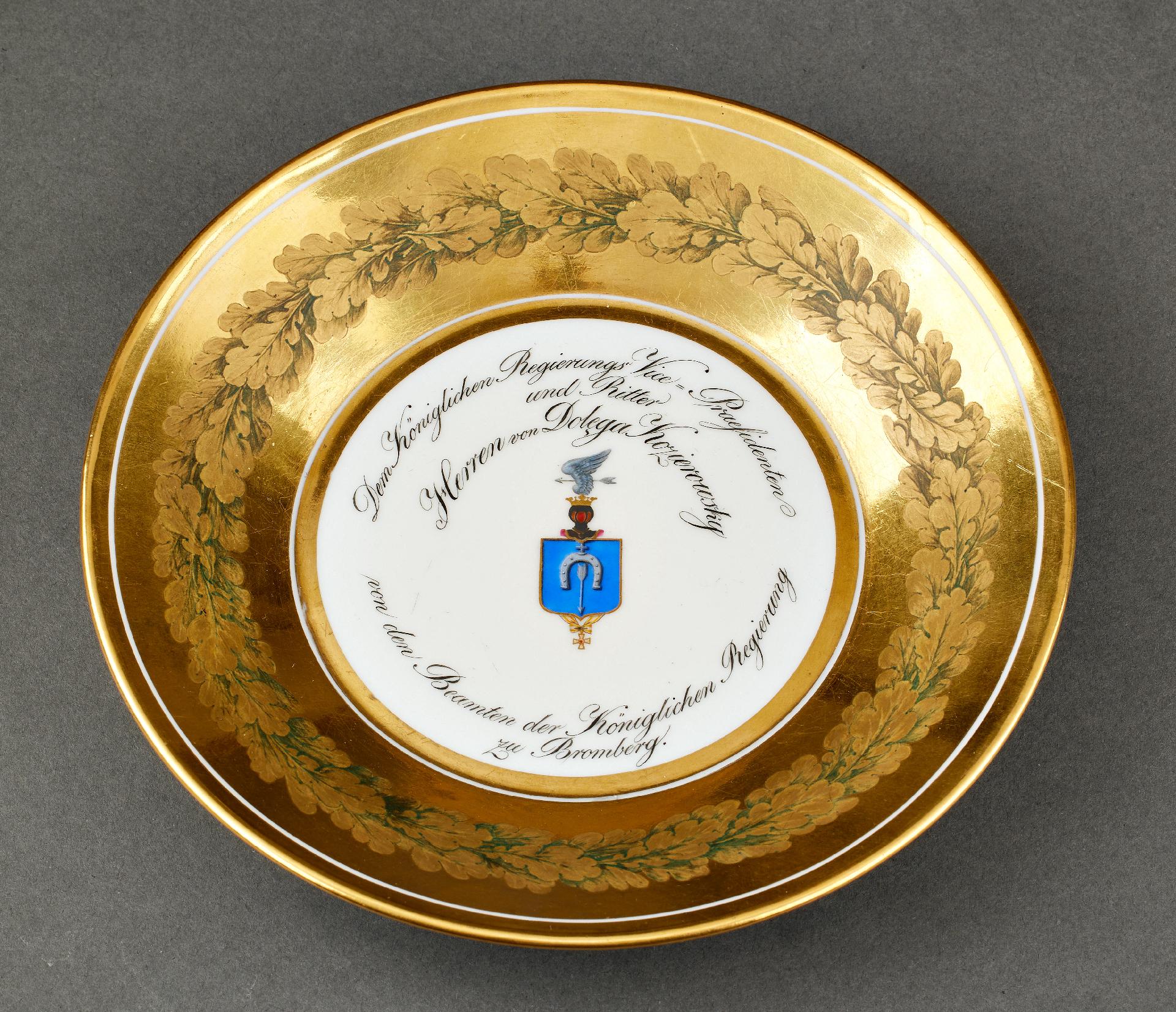 Porzellan : Prachtvolle vergoldete KPM - Tasse mit preußischen Herrscherporträts - Image 2 of 8