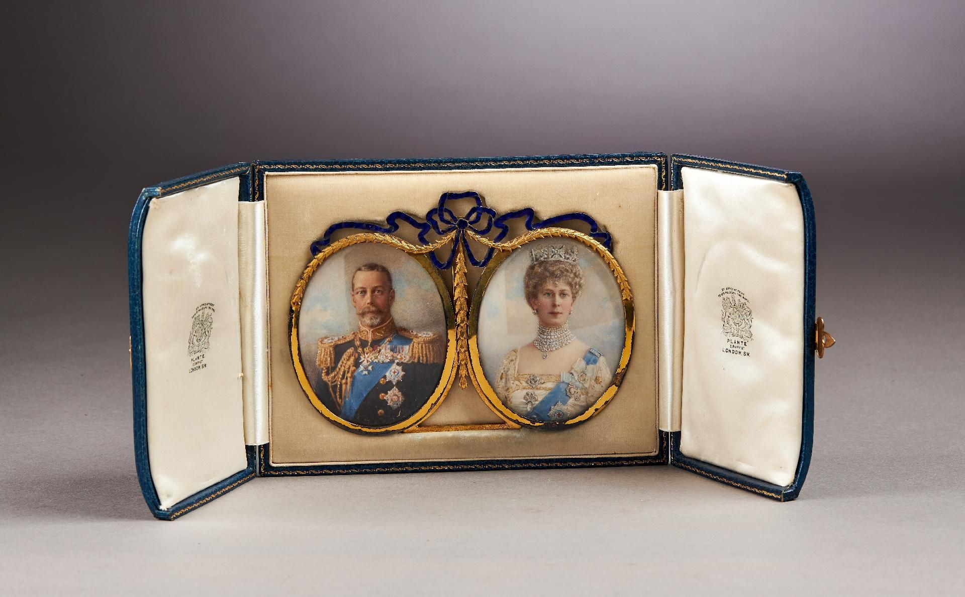 Großbritannien : Geschenk - Portraitminiaturen König Georg V. (reg. 1910 - 1936) und seiner Gema... - Bild 3 aus 4