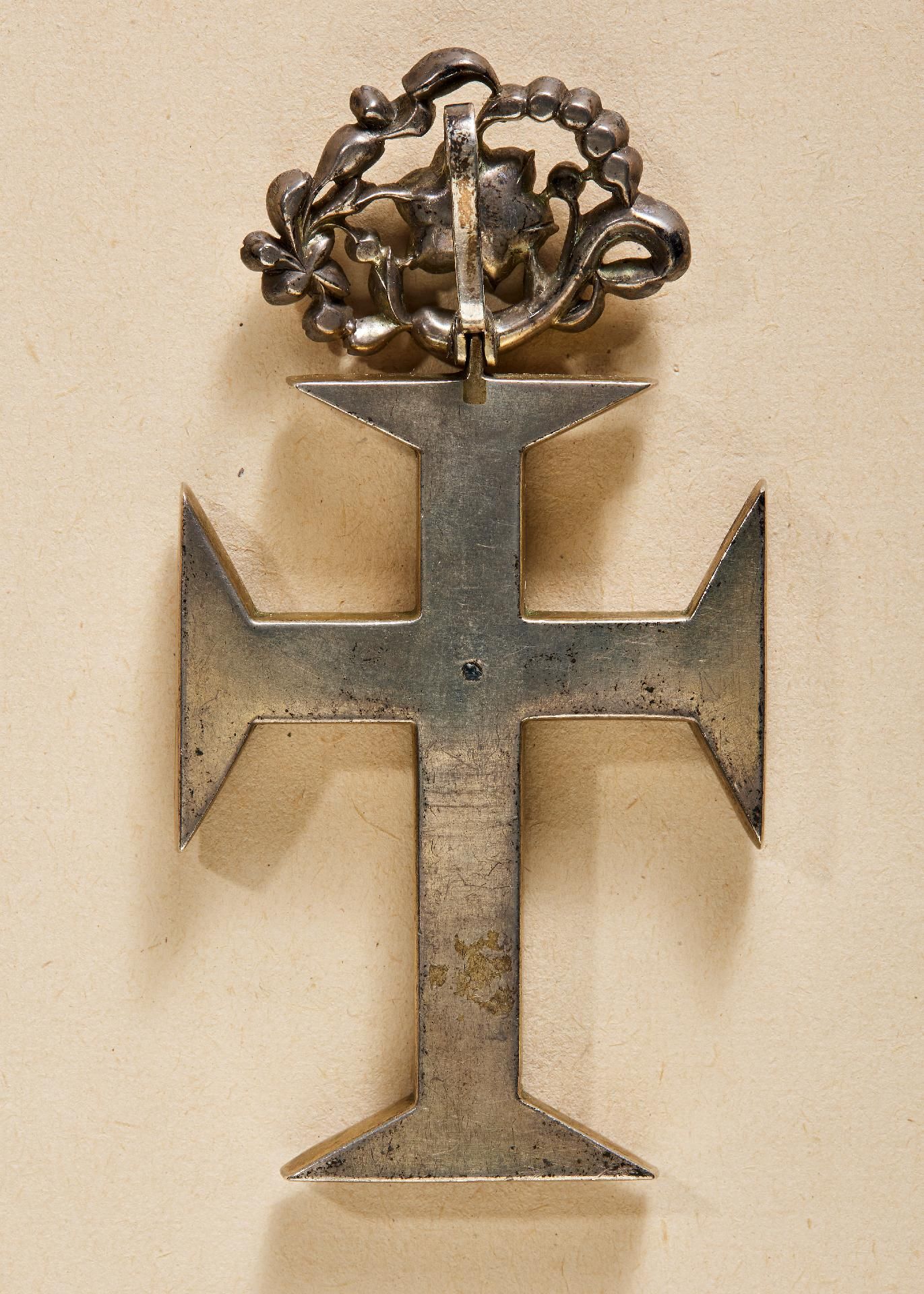 Portugal : Portugal: Christus Orden. Ordenskleinod mit Steinen aus dem späten 18. Jahrhundert. - Image 2 of 2