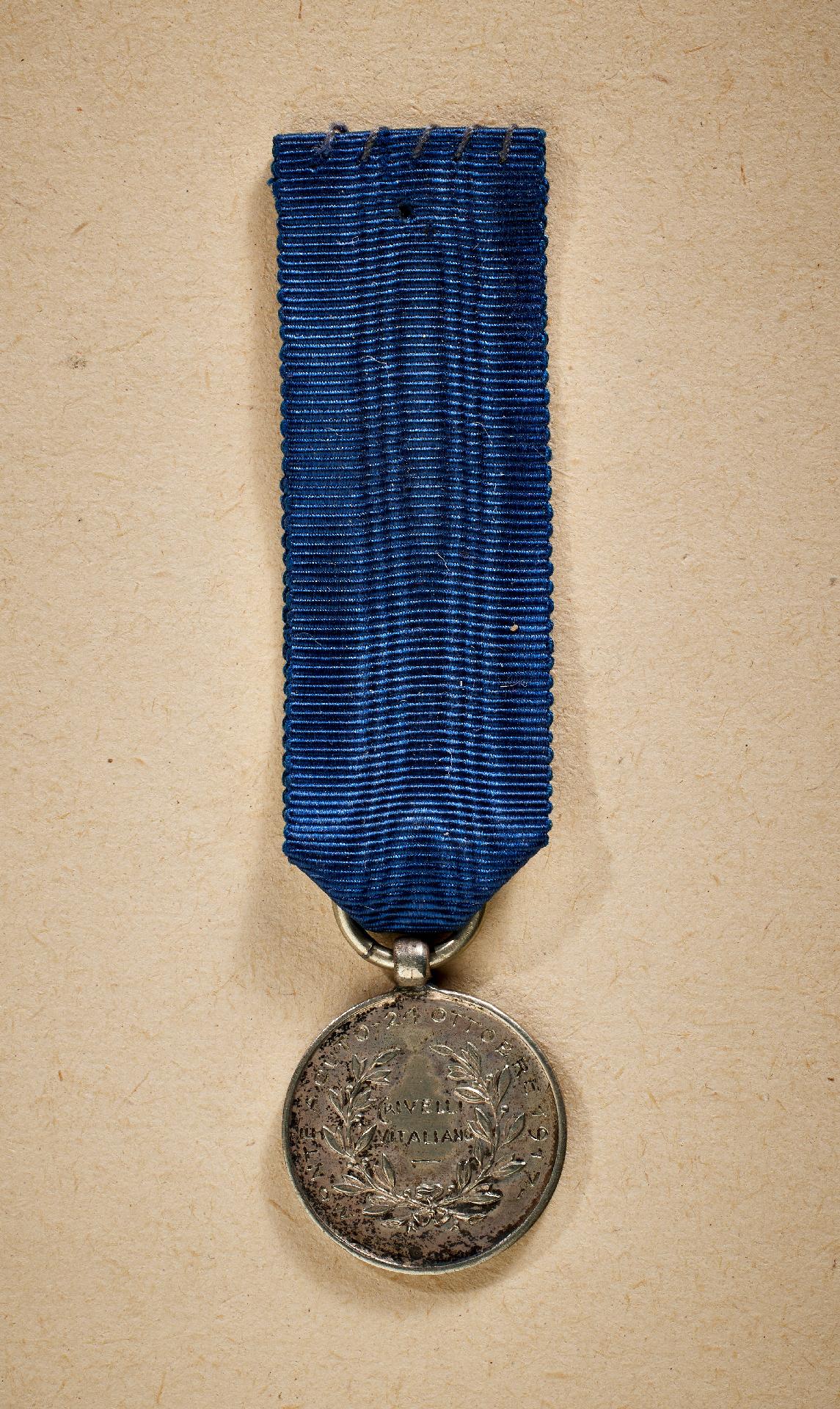 Italien : Silberne Militärverdienstmedaille "AL VALORE MILITARE" , 1917. - Image 2 of 2