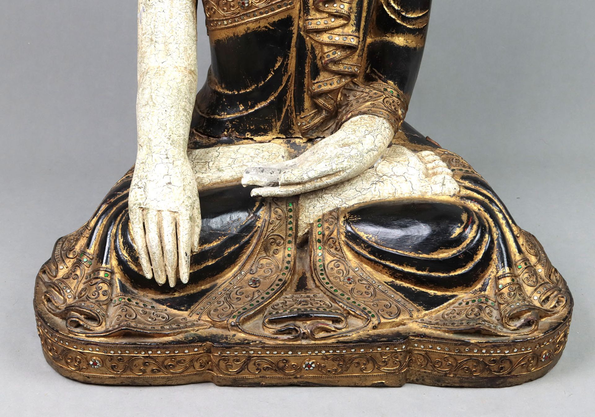 sitzender Buddha - Bild 3 aus 10