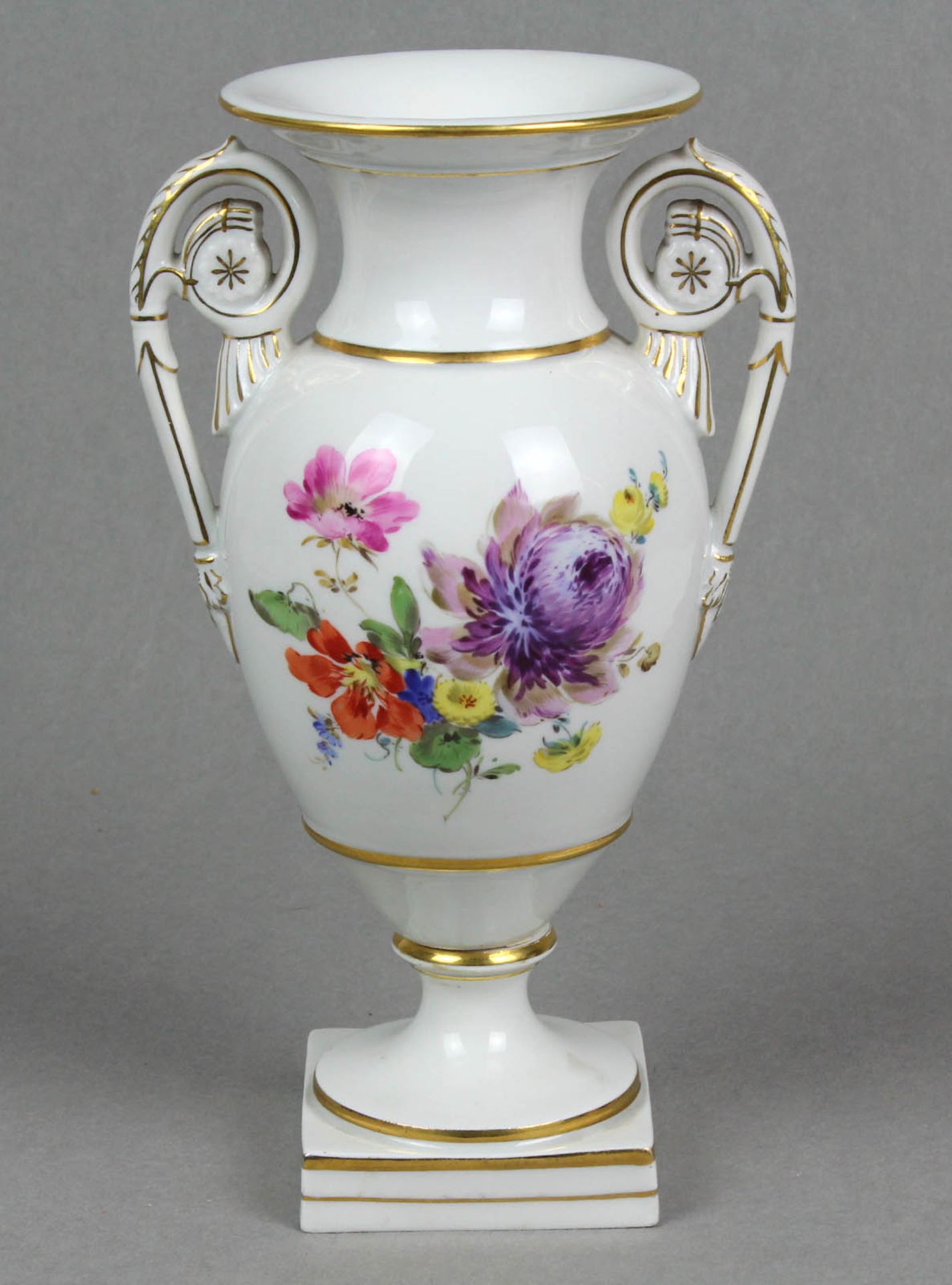 Meissen Amphorenvase *Blumenbouquet*