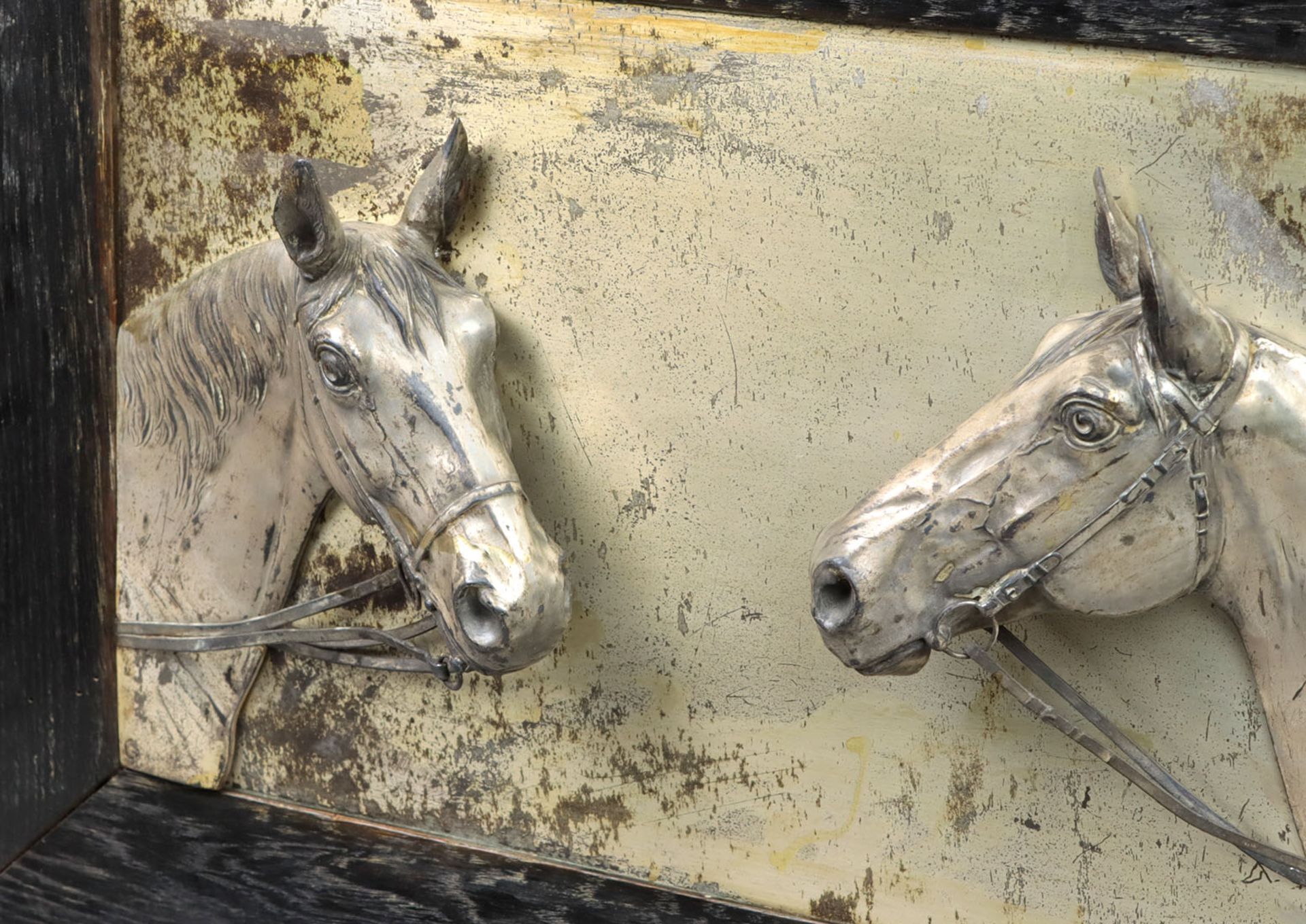 Reliefbild *Pferdeköpfe* Bommer, Georg - Bild 2 aus 3