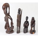 geschnitzte afrikanische Figuren