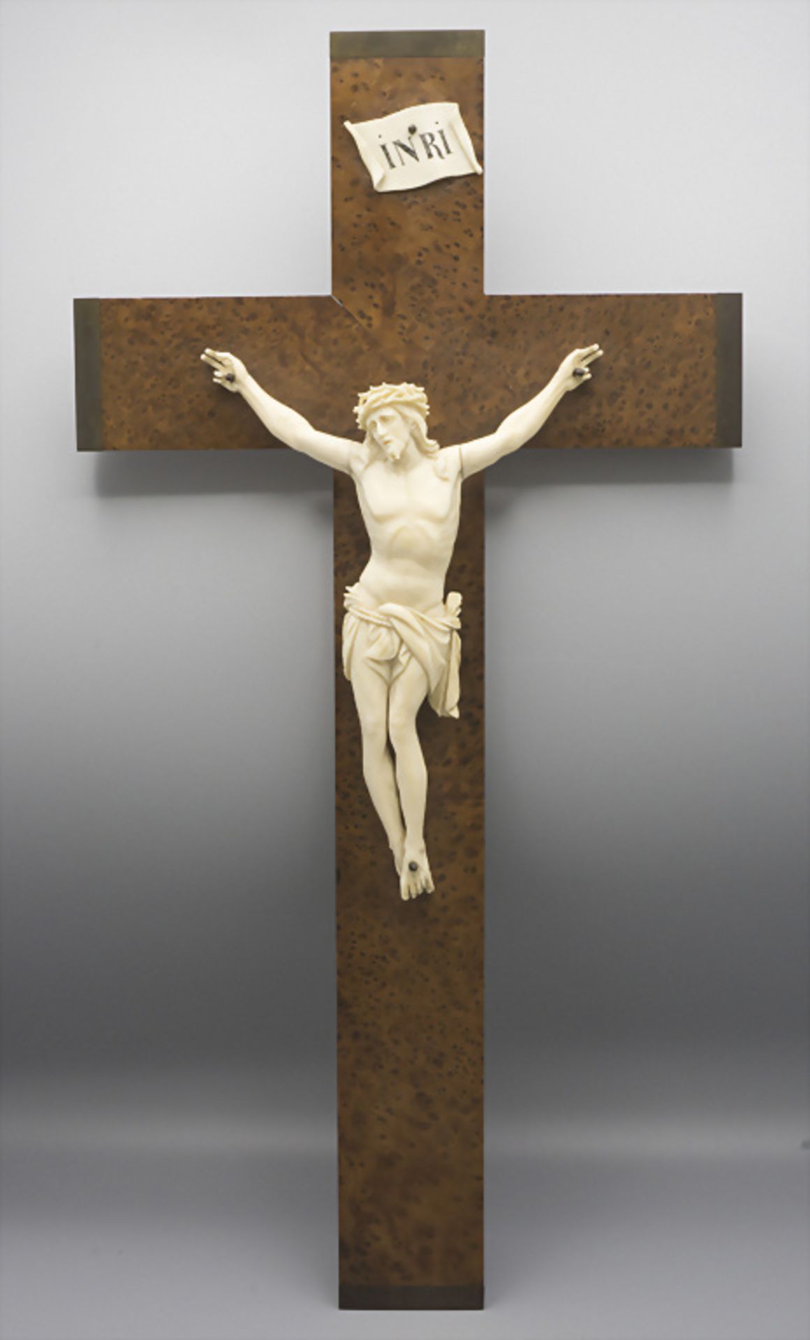 Elfenbein Kruzifix / A crucifix, Frankreich, 19. Jh.
