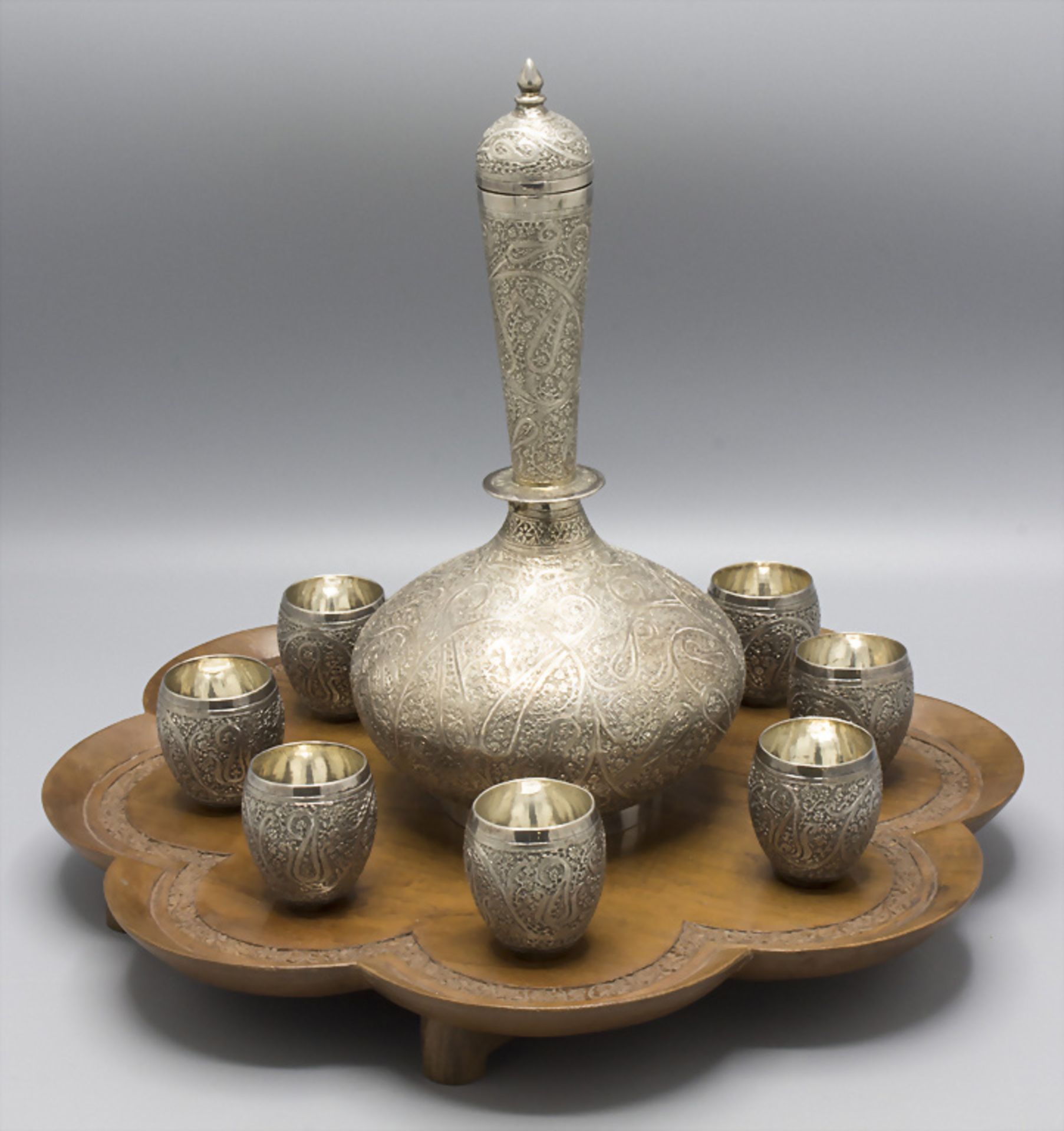 Orientalisches Trinkset / An Oriental drinking set, wohl Marokko, 20. Jh.