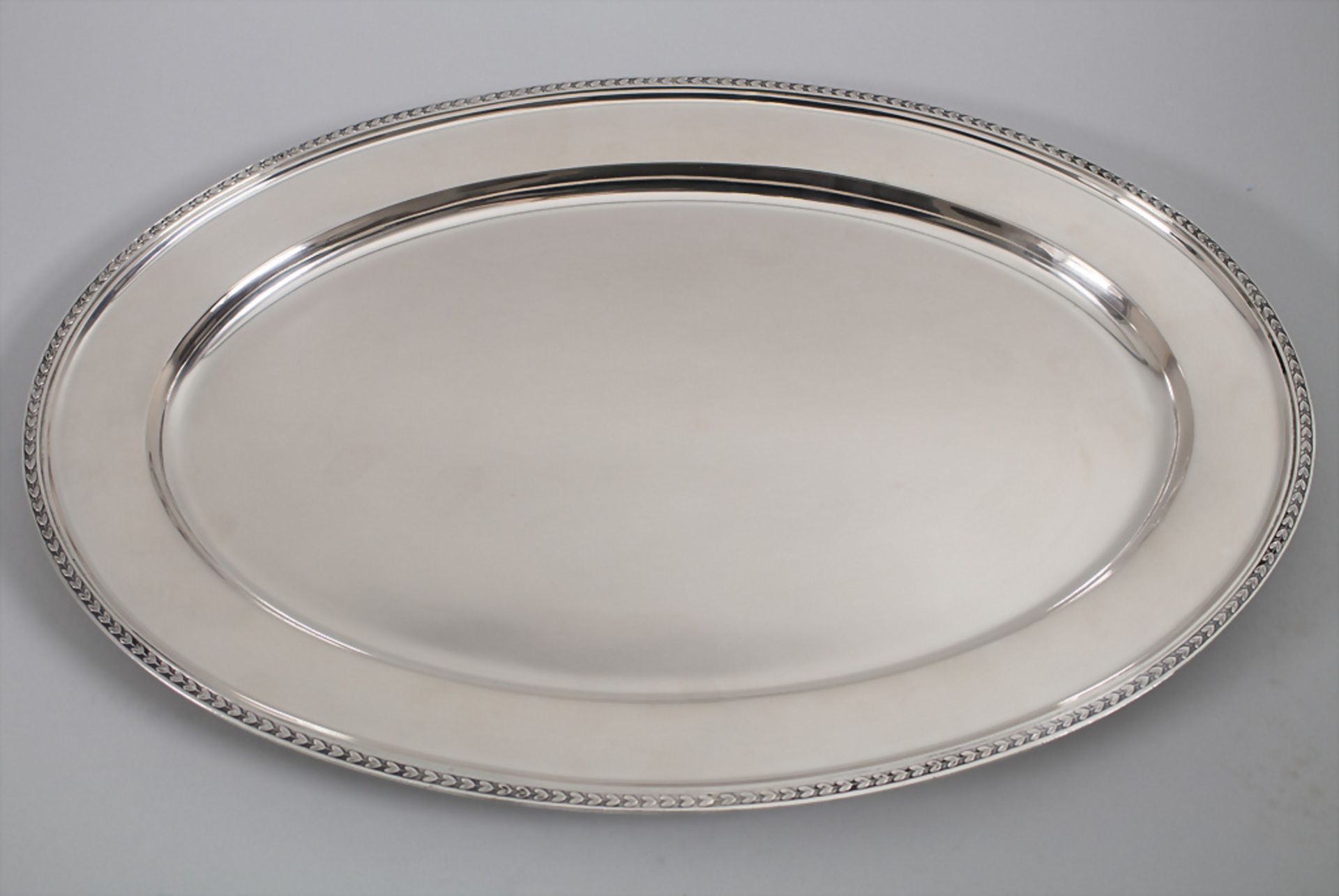 Große ovale Platte / A large oval silver plate, J.M. van Kempen, The Hague / Den Haag, 1917