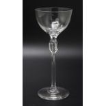 Elegantes Jugendstil Weinglas / An elegant Art Nouveau wine glass, Josephinenhütte, ...