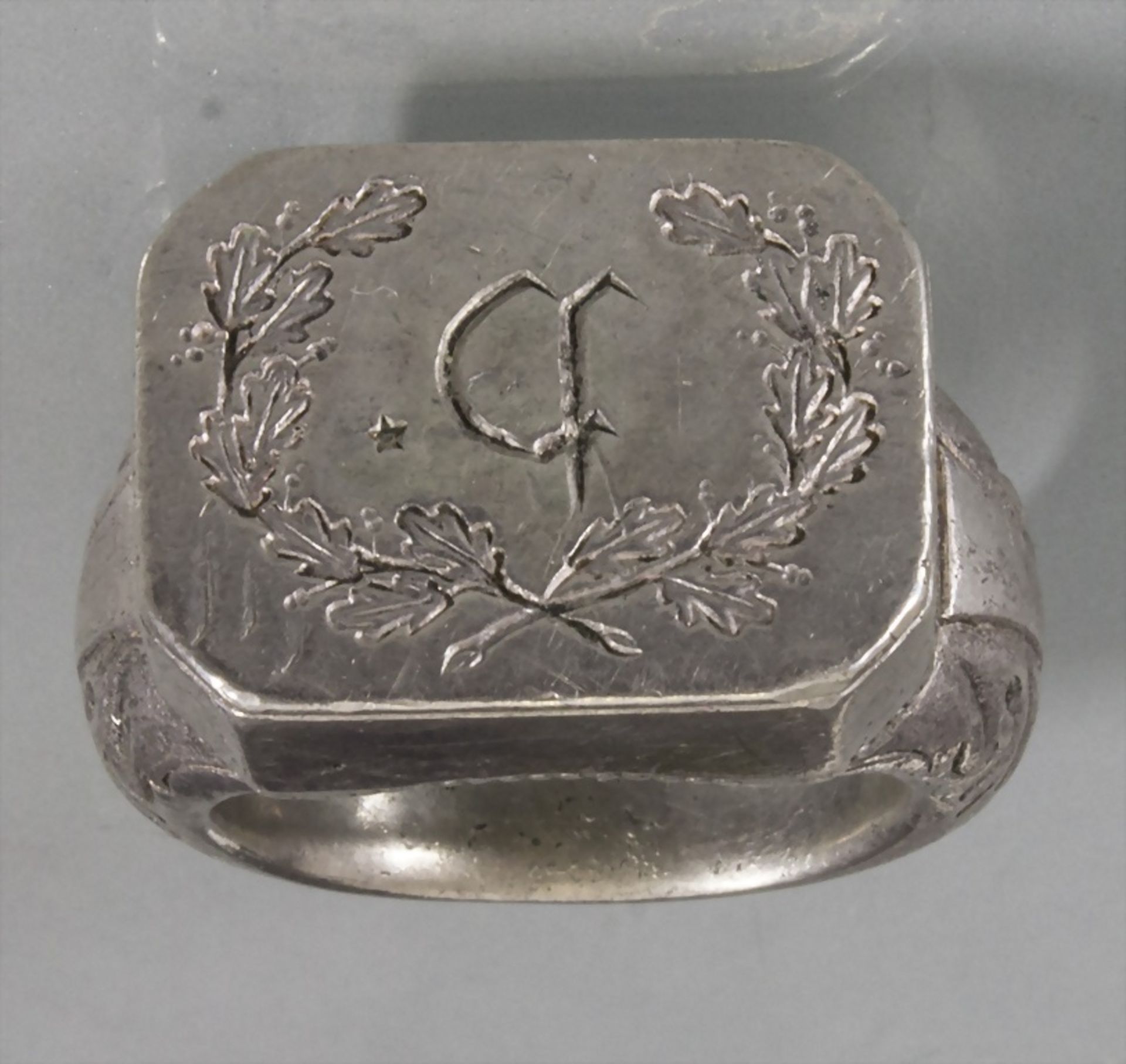 Siegelring / A silver seal ring, um 1818