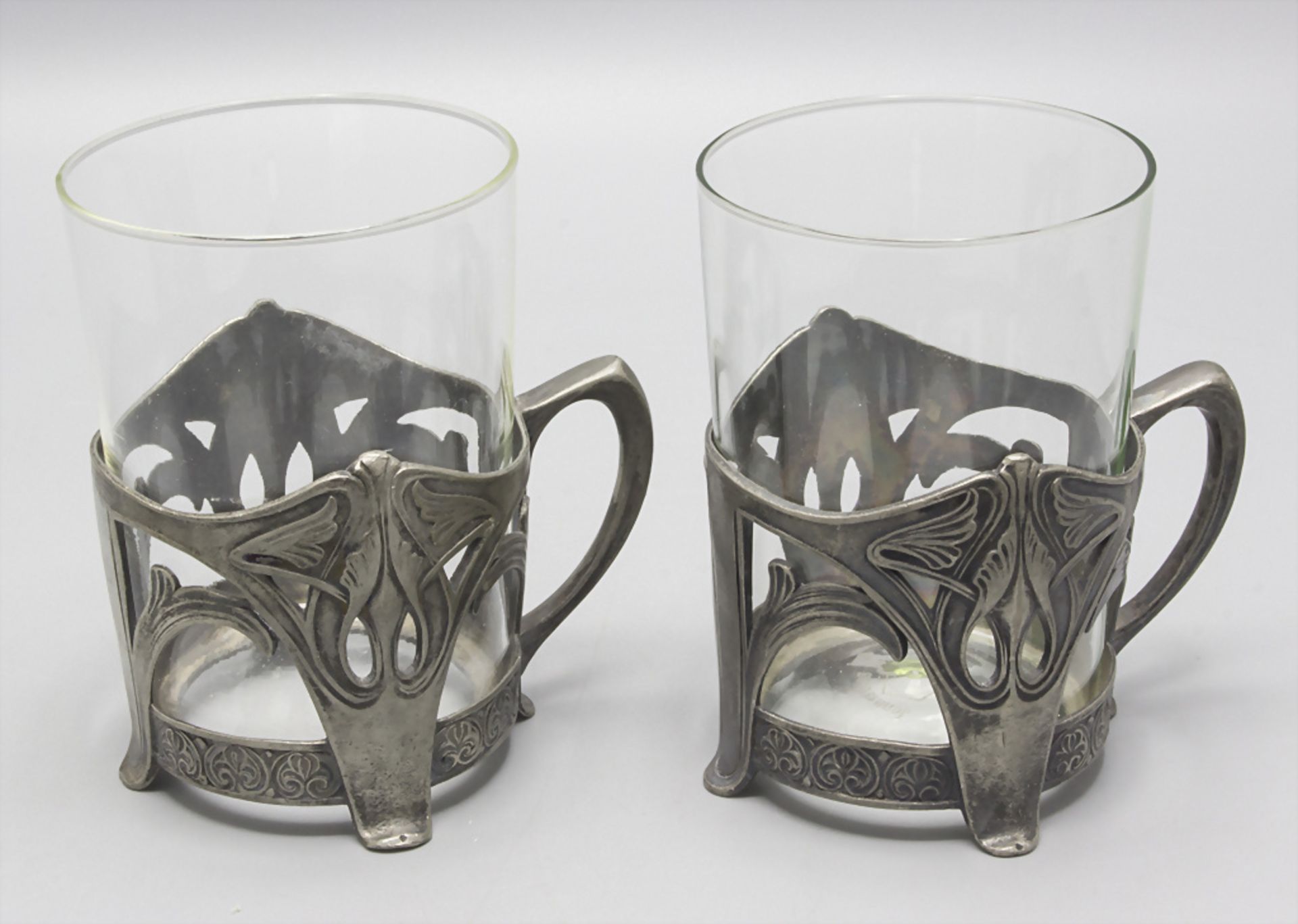 Paar Teegläser mit Jugendstil Haltern / A pair of tea glasses with Art Nouveau holders, WMF, ...