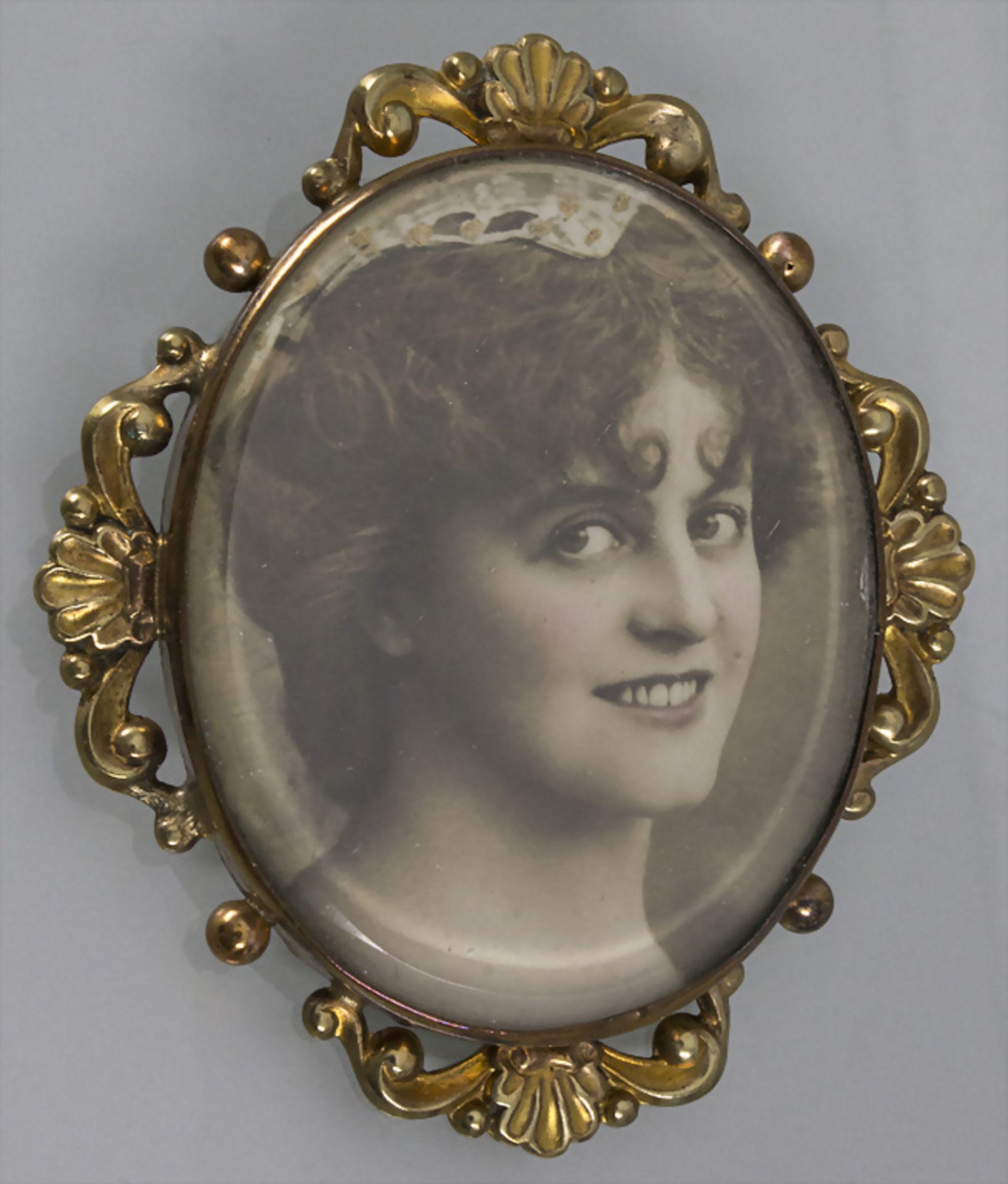 Brosche mit Miniatur / A brooch with a miniature, um 1900