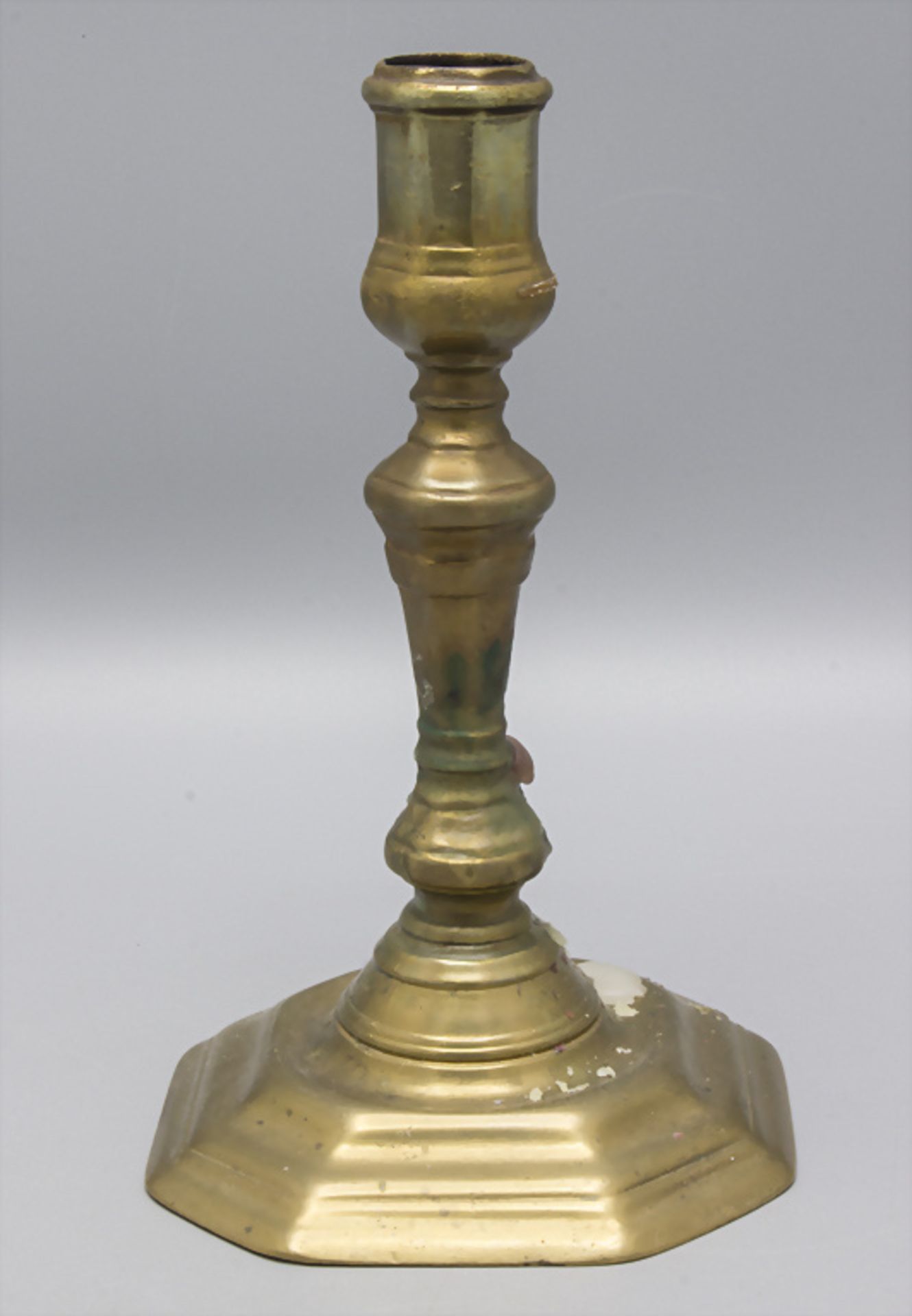 Einflammiger Leuchter / A single-flamed candlestick, Anfang 20. Jh.