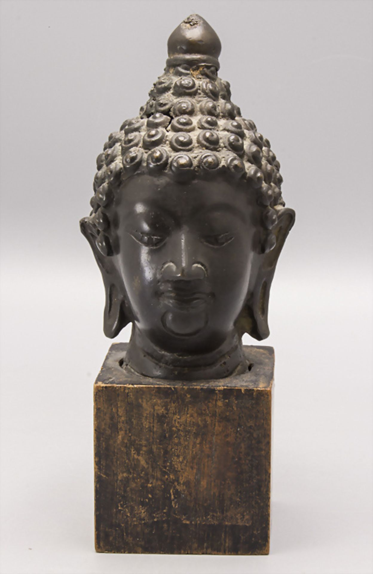 Bronze Buddhakopf / A bronze head of Buddha, wohl Thailand