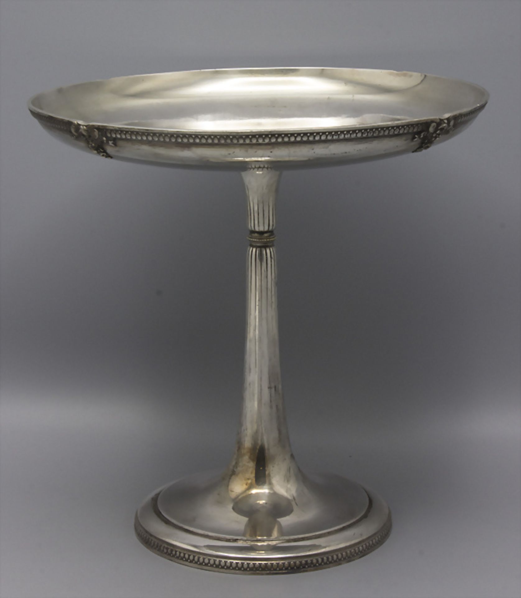 Versilberte Art Déco Anbietschale / A plated Art Deco footed fruit bowl, wohl Frankreich, um 1920