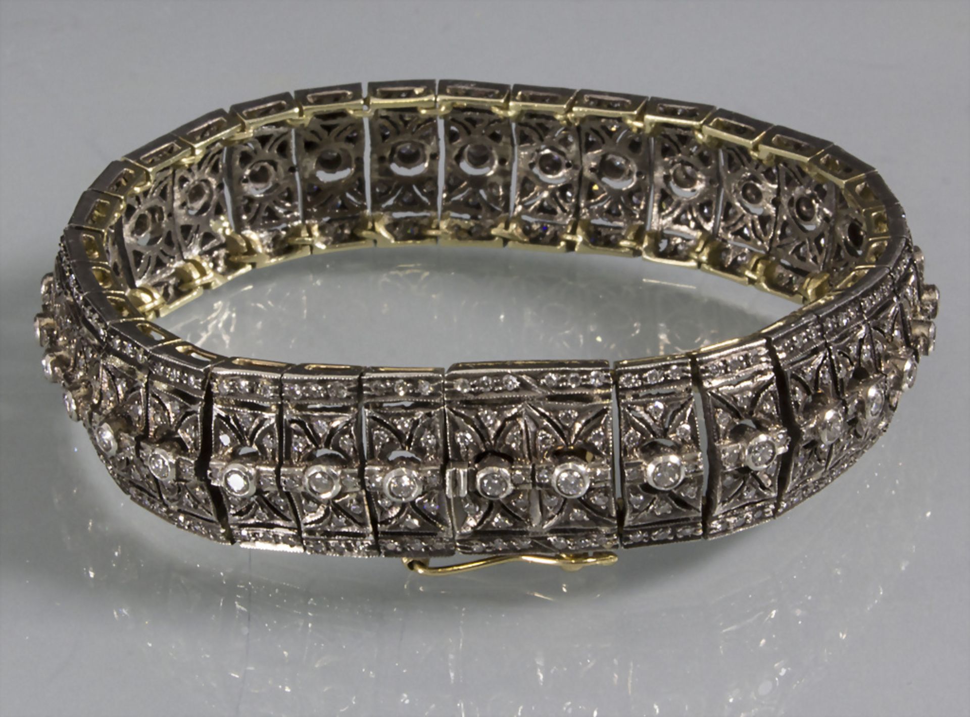 Goldarmband mit Diamanten / An 18 ct gold bracelet with diamonds