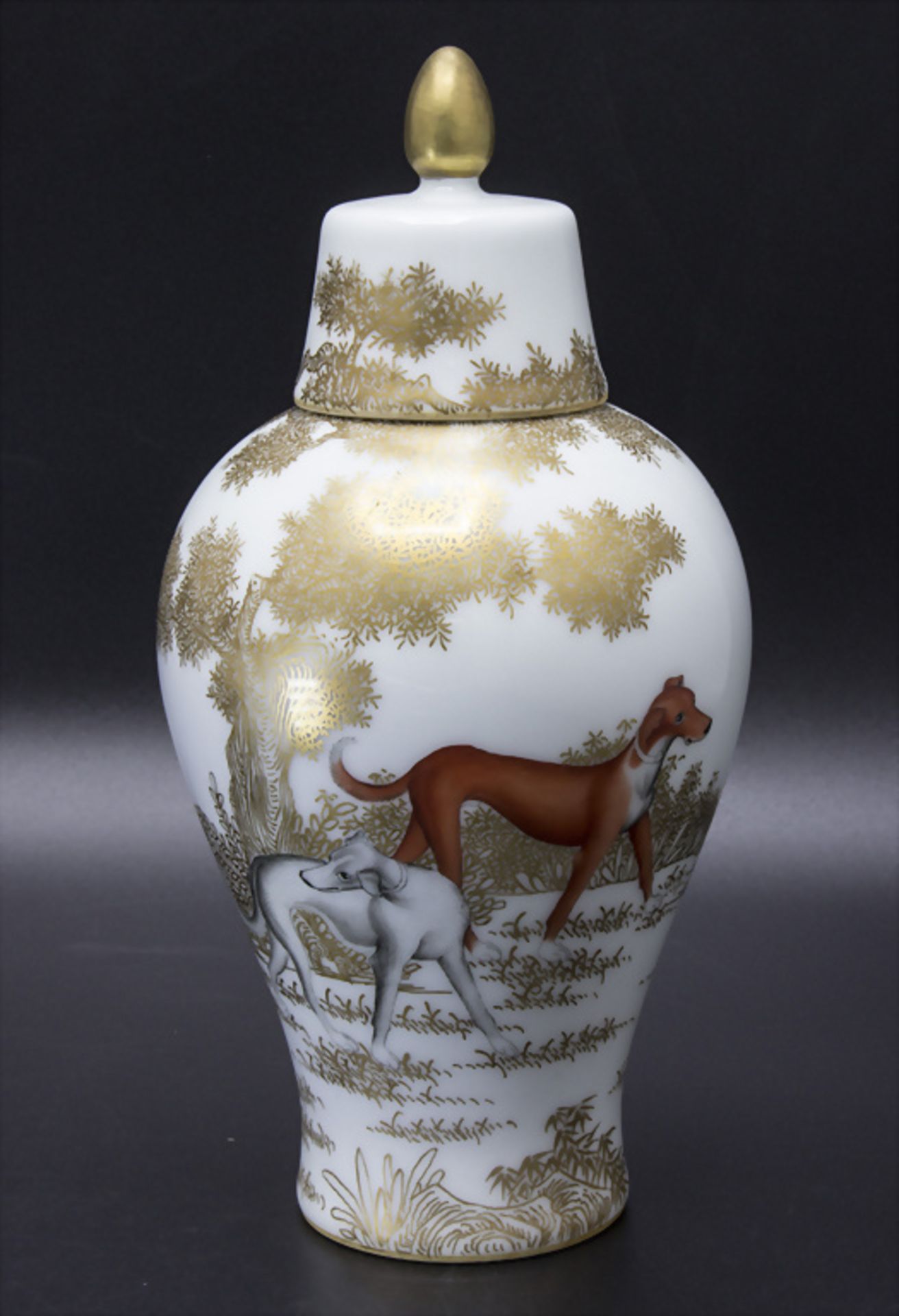 Meiping-Deckelvase / A Meiping covered vase, China, Qing Dynastie (1644-1911), gemarkt ...
