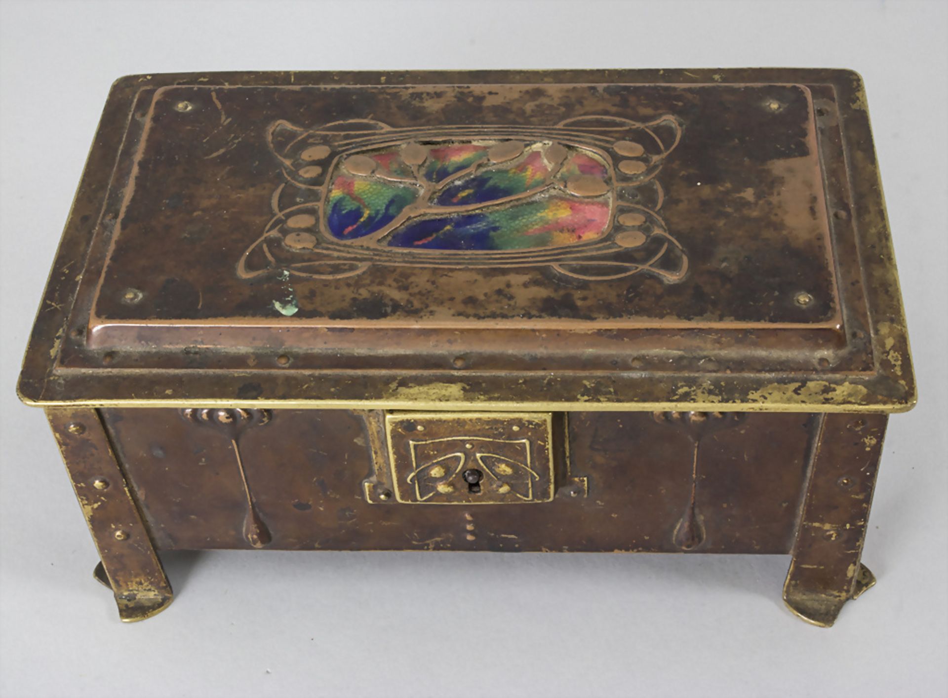 Arts & Crafts Schatulle / An Arts and Crafts casket, wohl Archibald Knox (1864-1933), um 1900